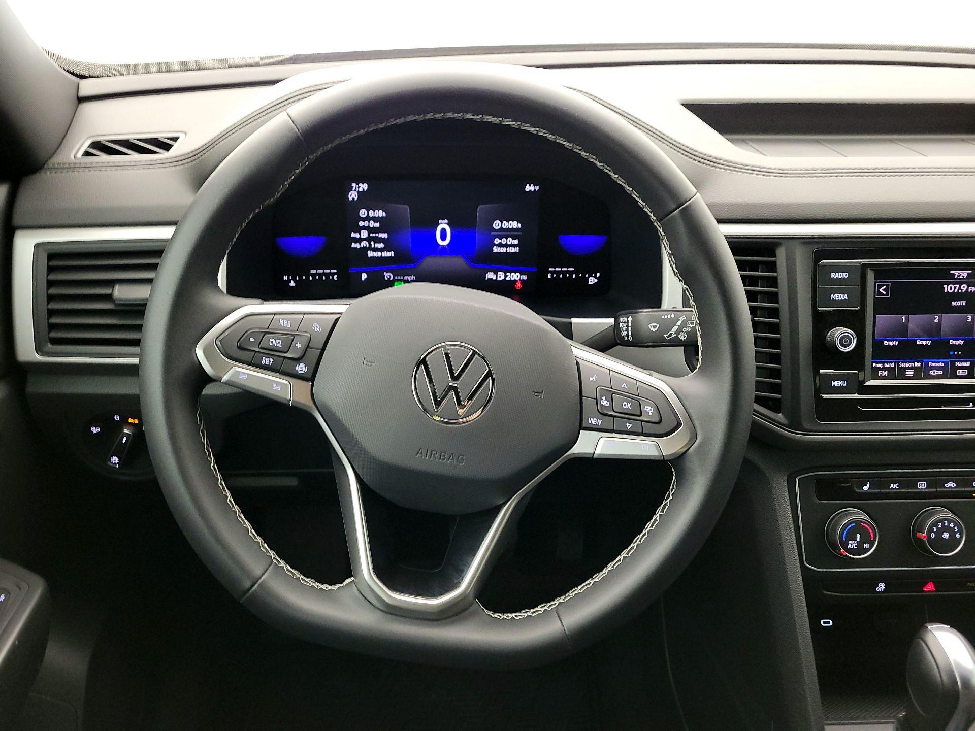 Thumbnail: 2023 Volkswagen Atlas - 10