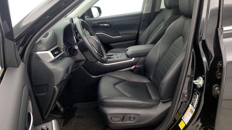2020 Toyota Highlander XLE 11