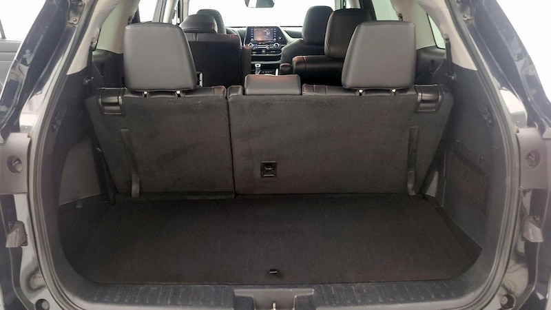 2020 Toyota Highlander XLE 22