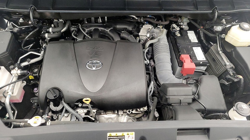 2020 Toyota Highlander XLE 24