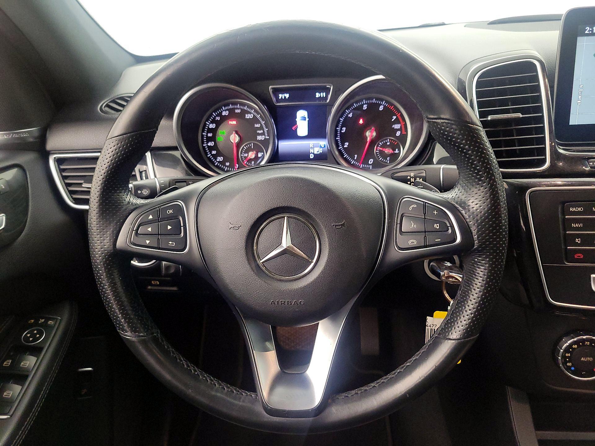 Thumbnail: 2017 Mercedes-Benz GLE - 10
