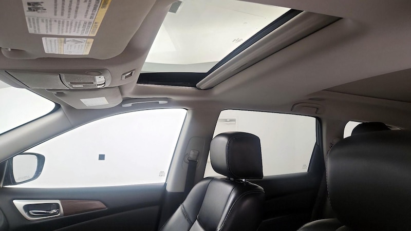 2017 Nissan Pathfinder Platinum 20