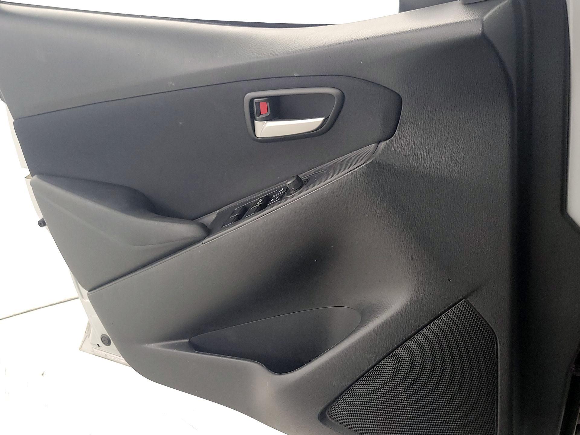 Thumbnail: 2019 Toyota Yaris - 12