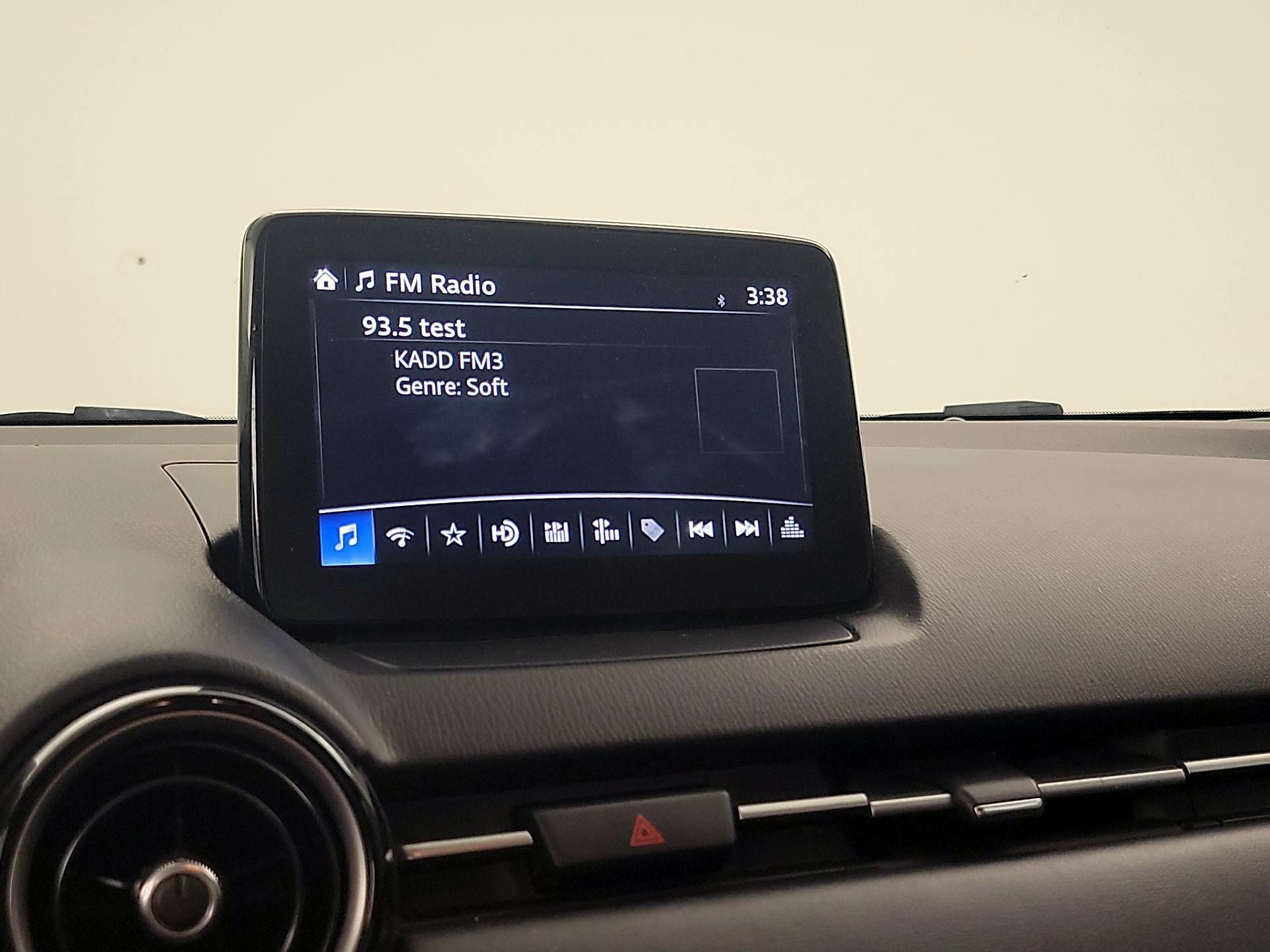 Thumbnail: 2019 Toyota Yaris - 16