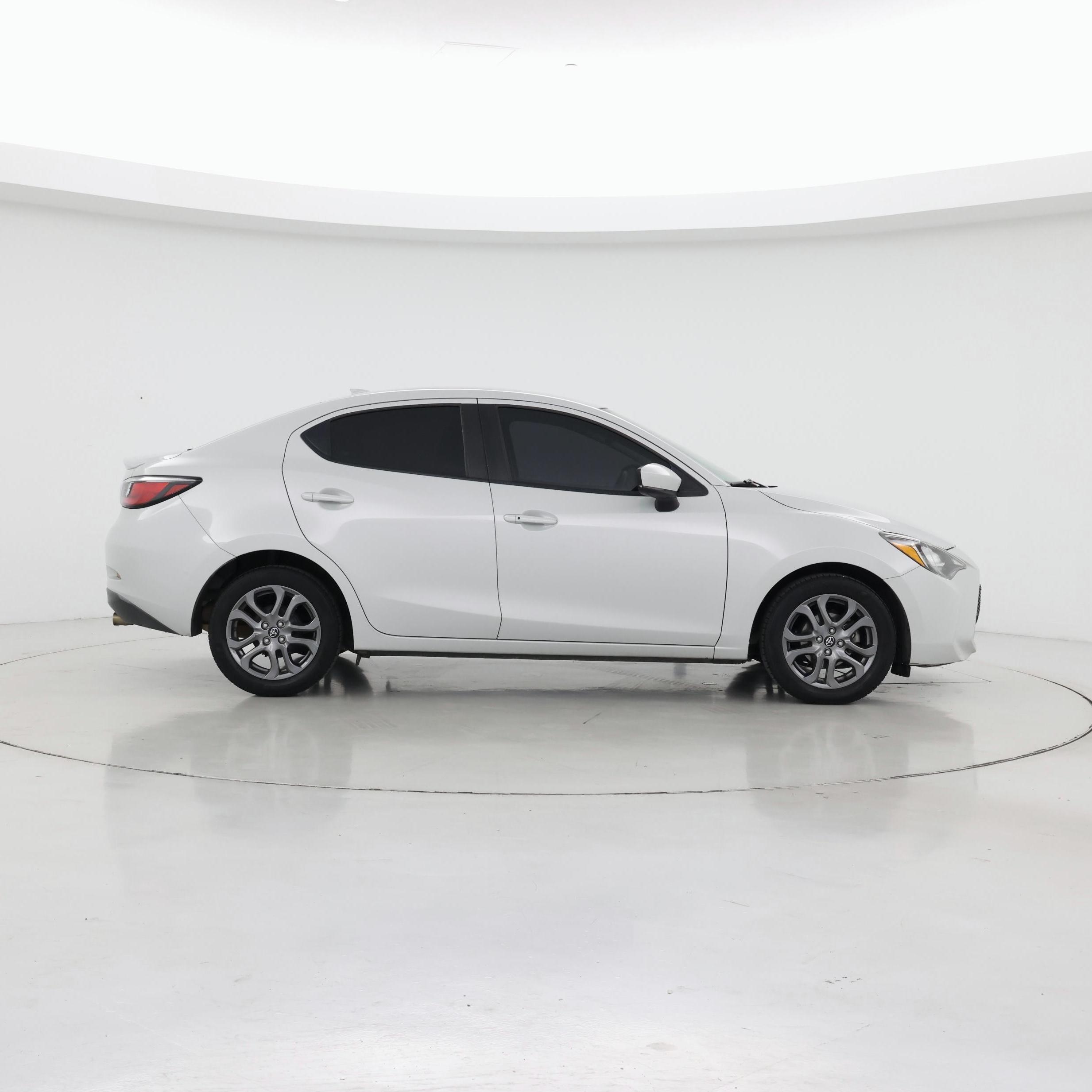 Thumbnail: 2019 Toyota Yaris - 7