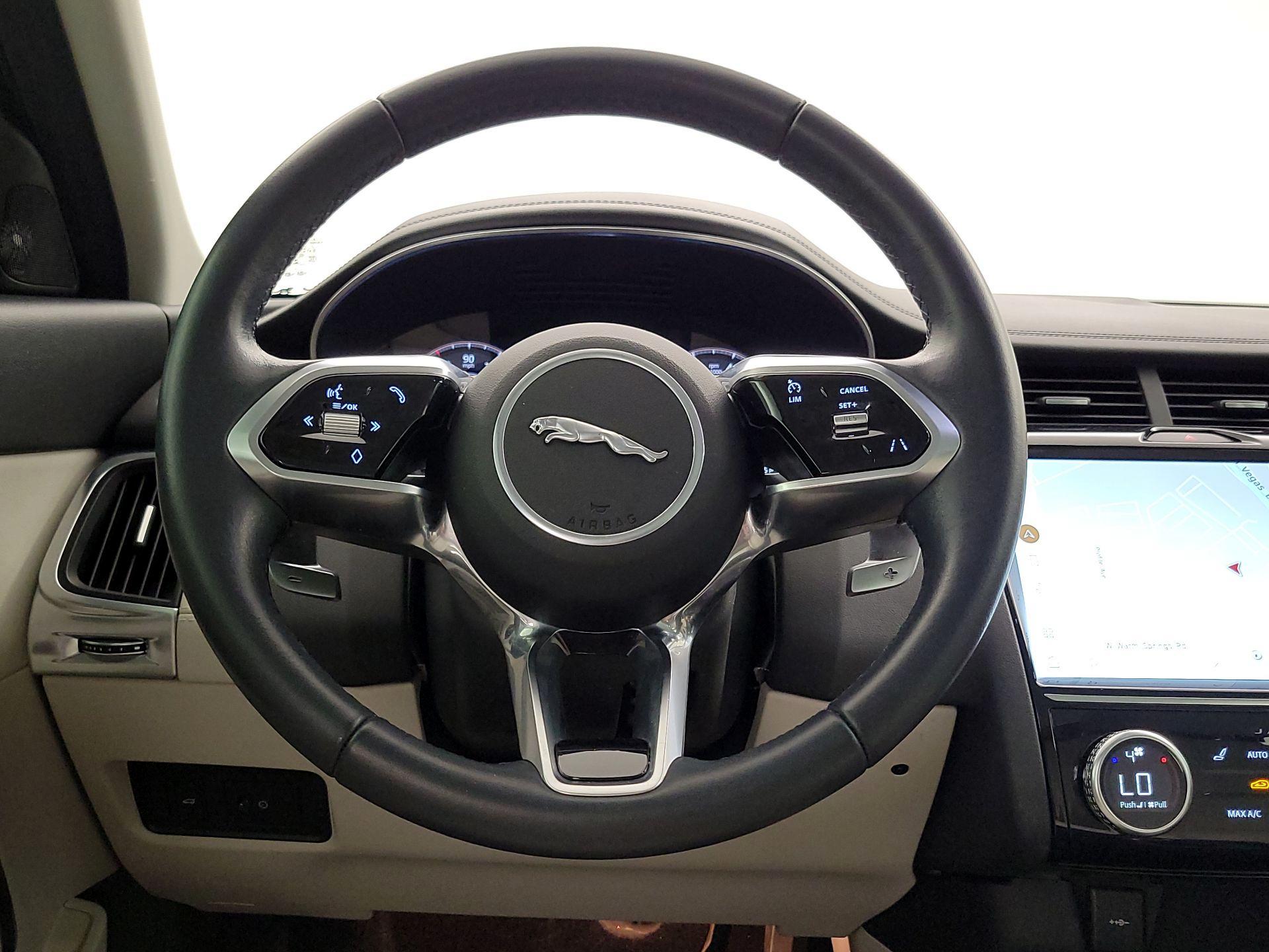Thumbnail: 2021 Jaguar E-Pace - 10