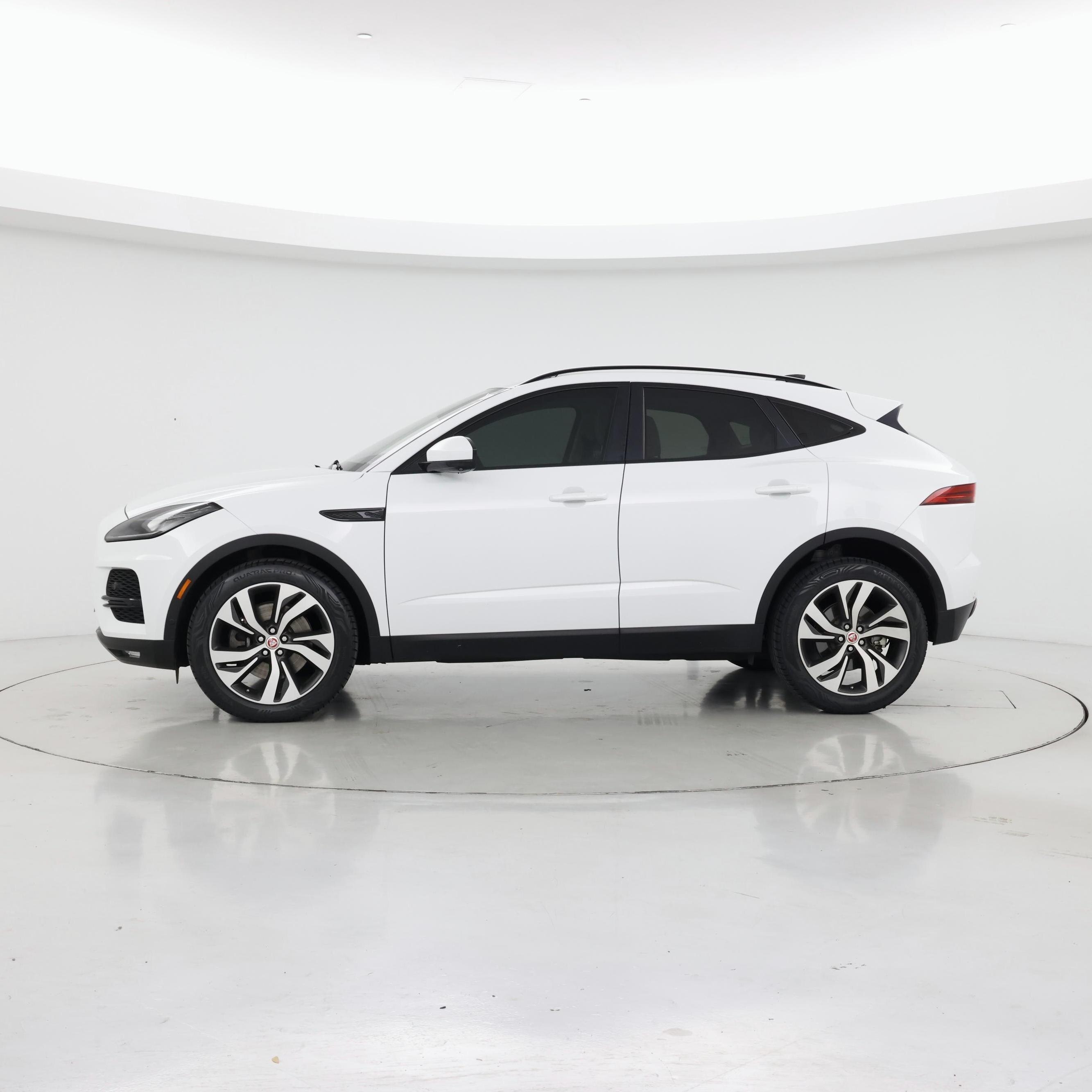 Thumbnail: 2021 Jaguar E-Pace - 3