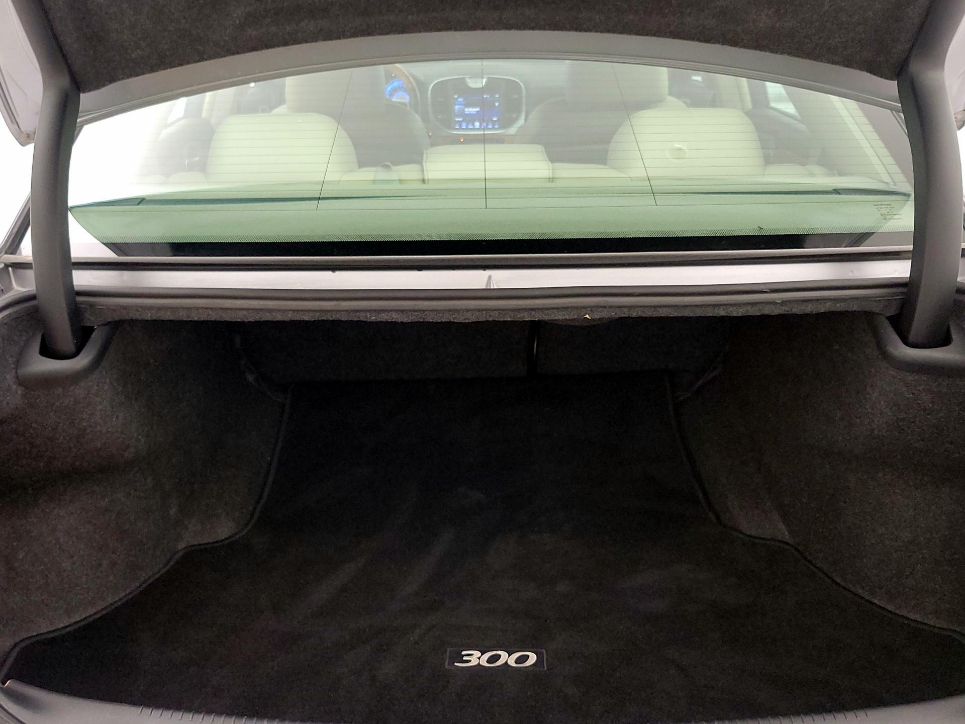Thumbnail: 2014 Chrysler 300 - 20