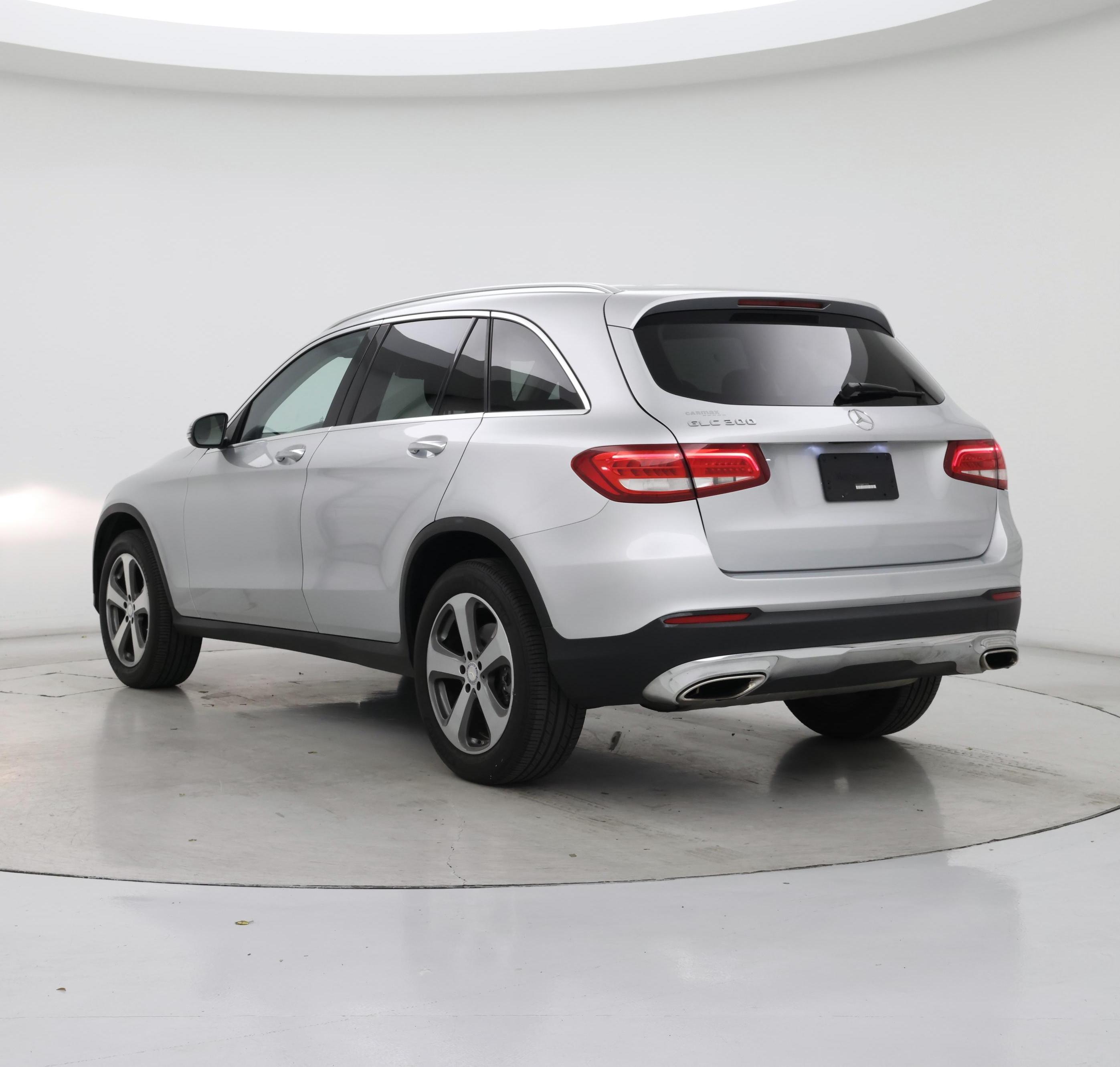 Thumbnail: 2017 Mercedes-Benz GLC - 2