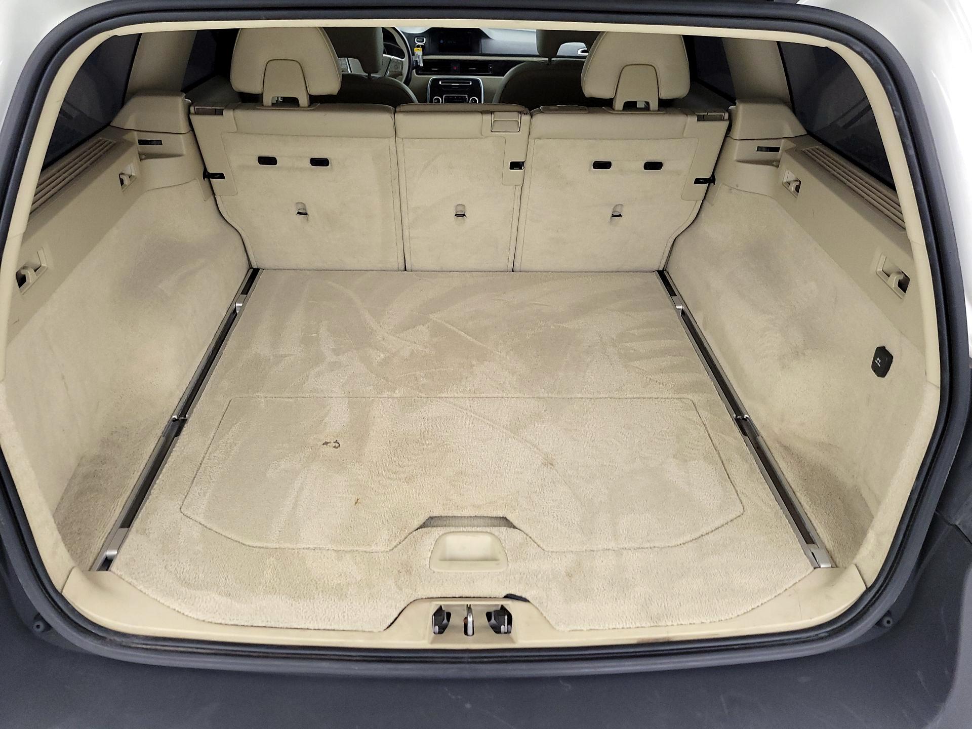Thumbnail: 2015 Volvo XC70 - 20