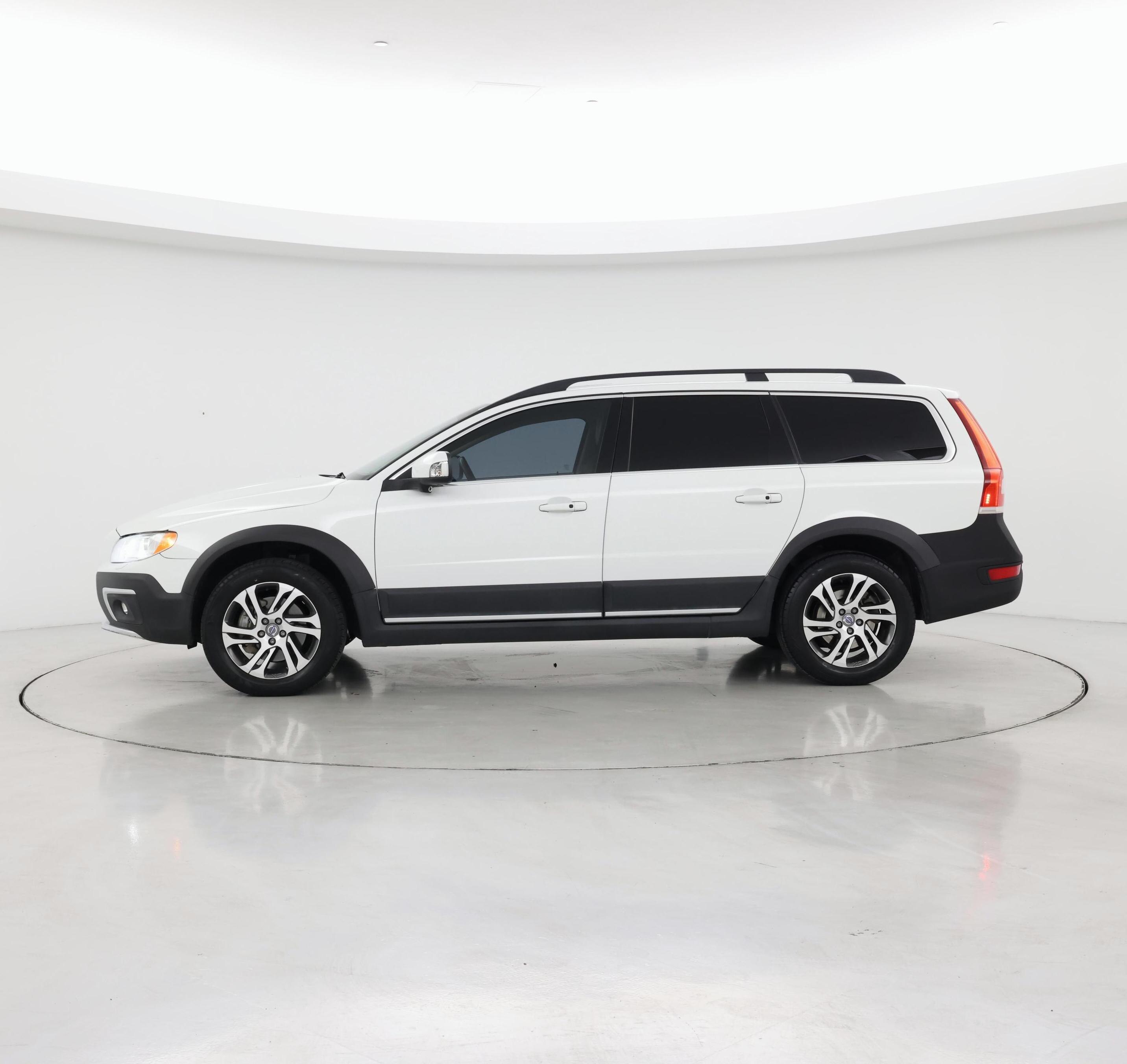 Thumbnail: 2015 Volvo XC70 - 3