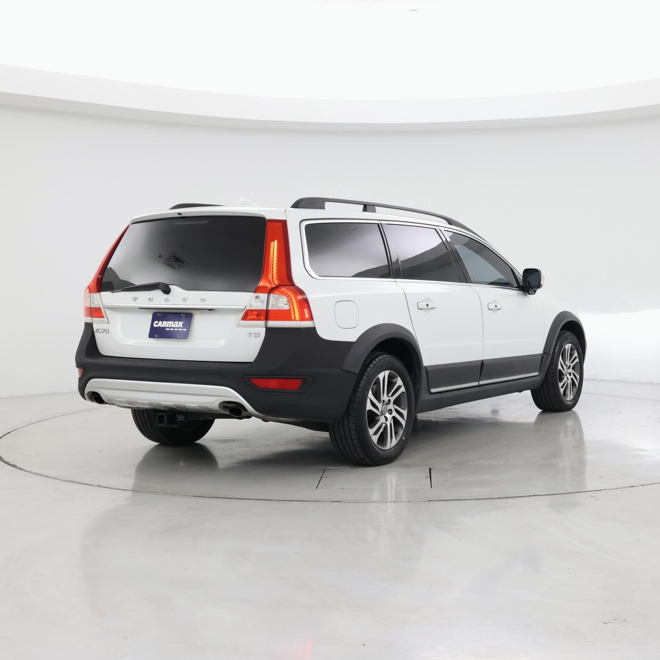 Thumbnail: 2015 Volvo XC70 - 8