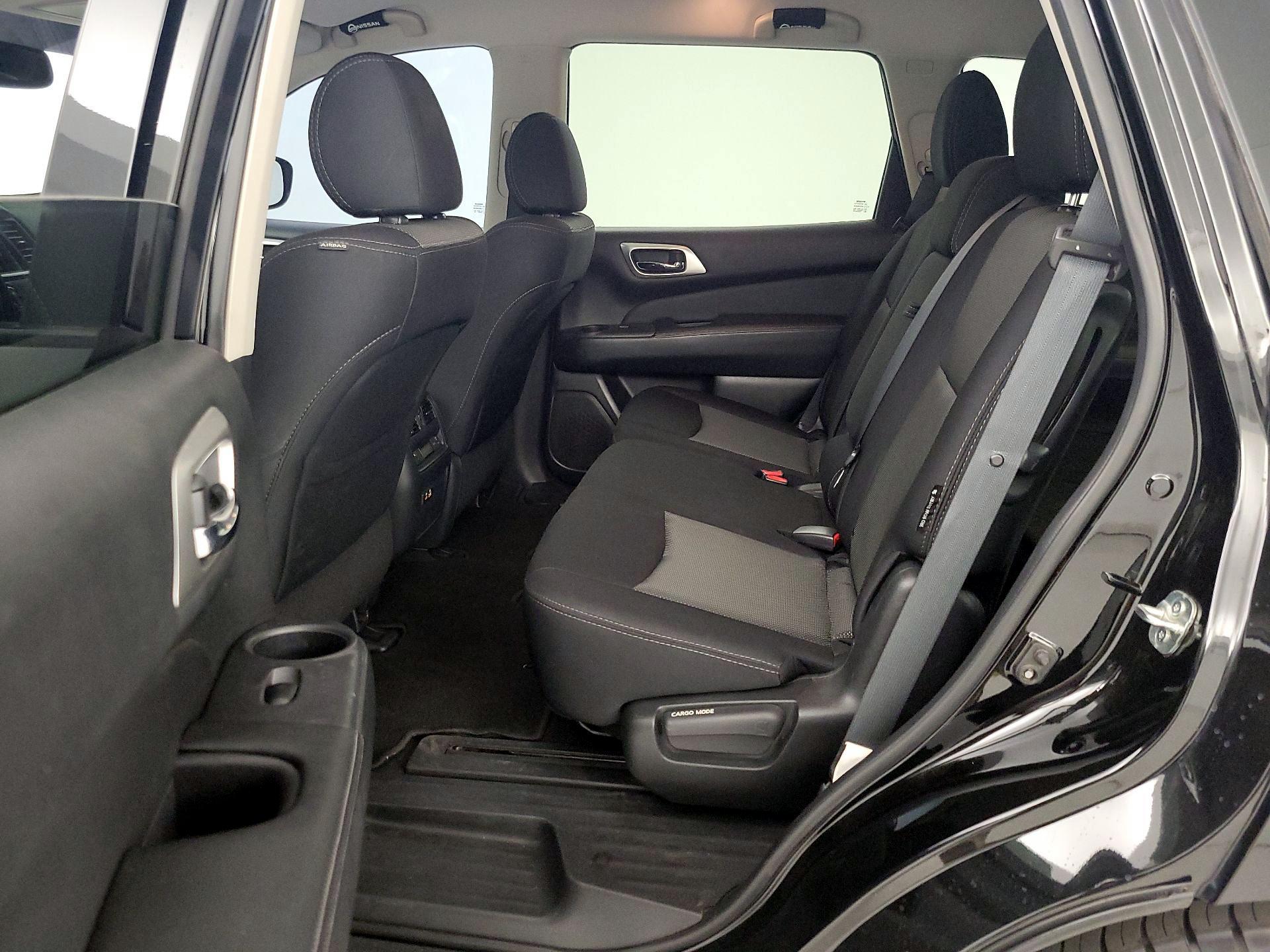 Thumbnail: 2020 Nissan Pathfinder - 19