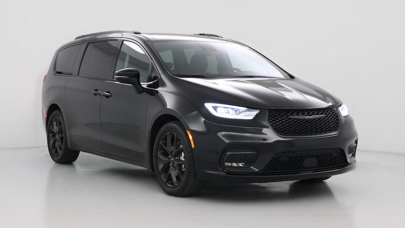 2023 Chrysler Pacifica Limited Hero Image