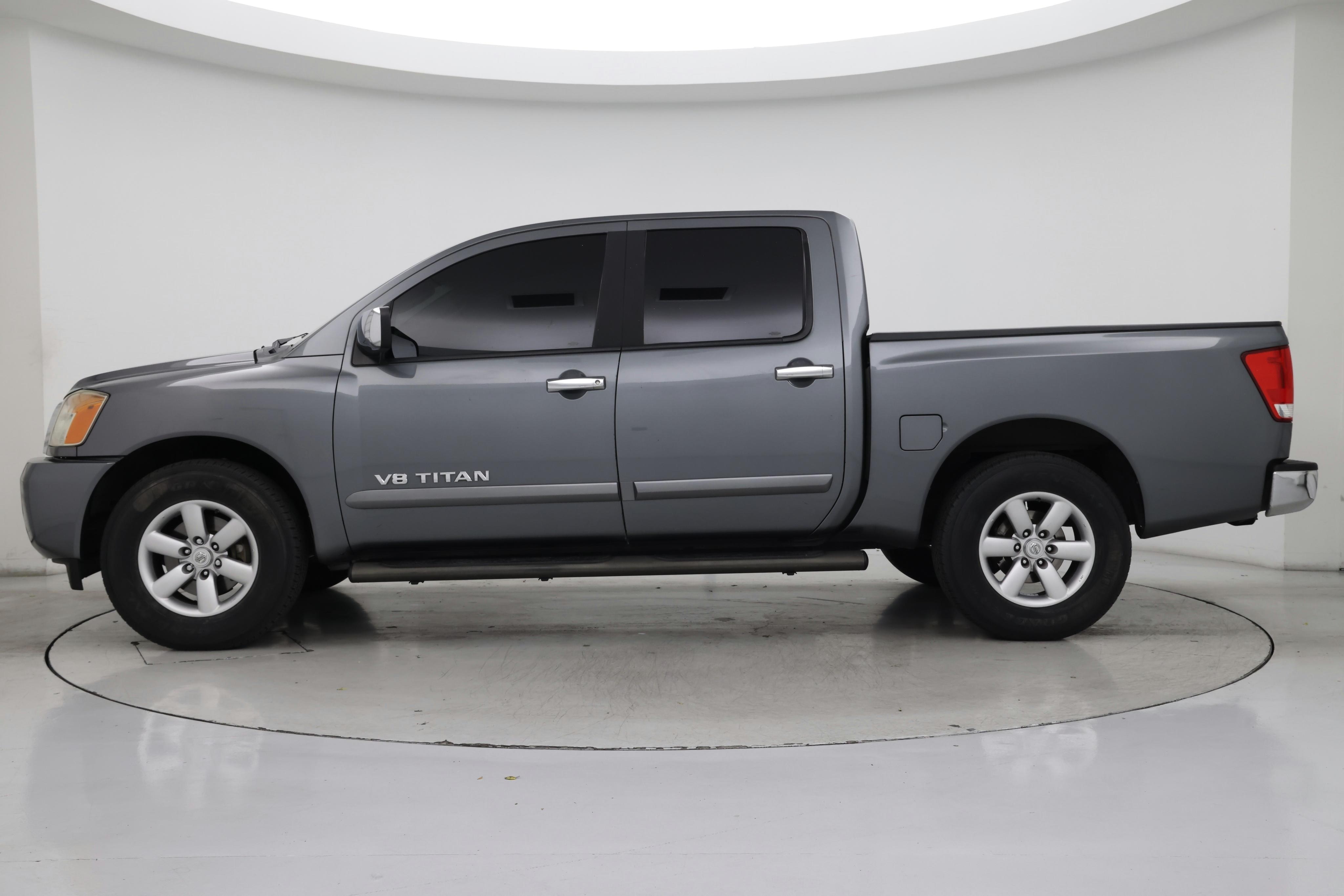 Thumbnail: 2014 Nissan Titan - 3