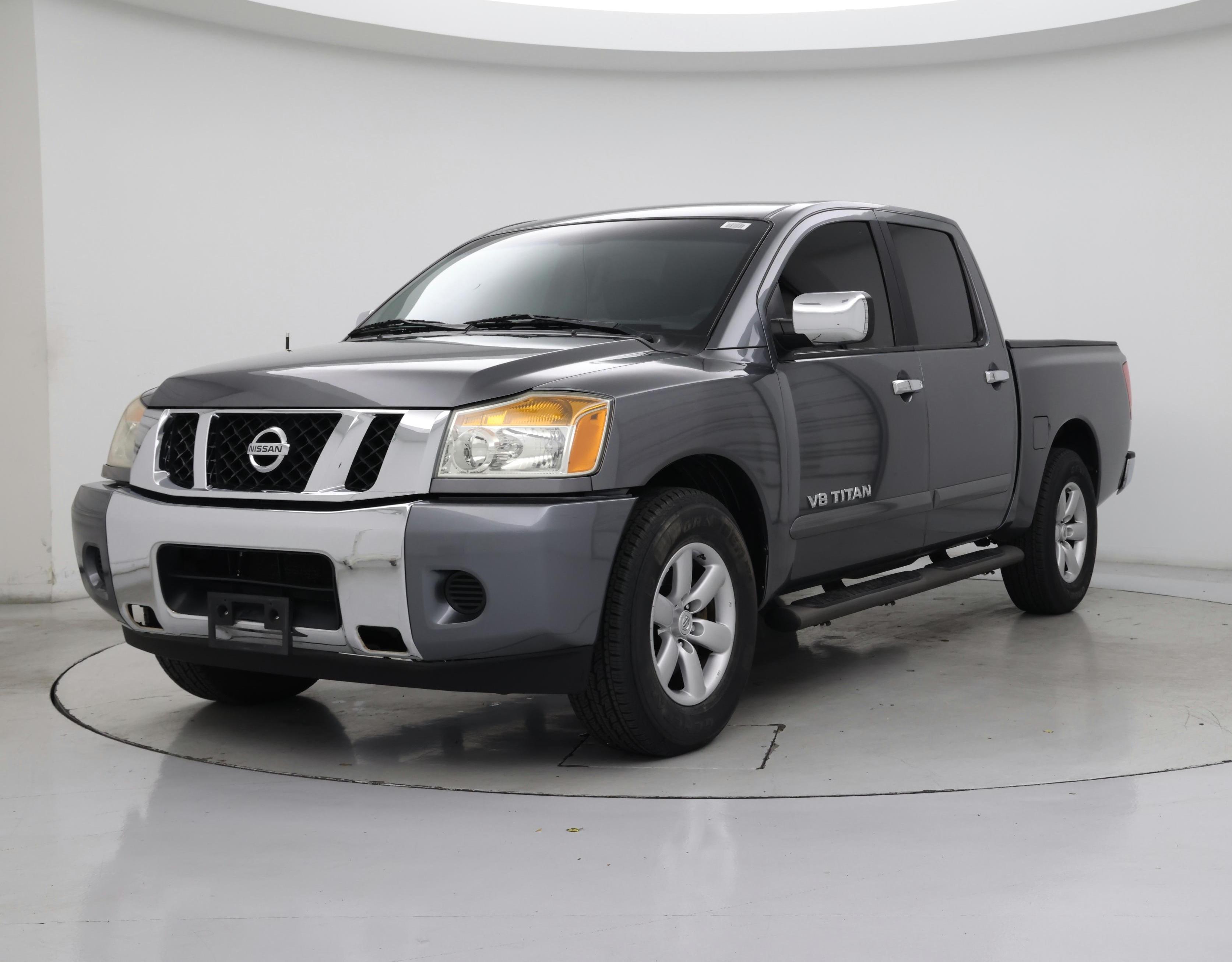 Thumbnail: 2014 Nissan Titan - 4