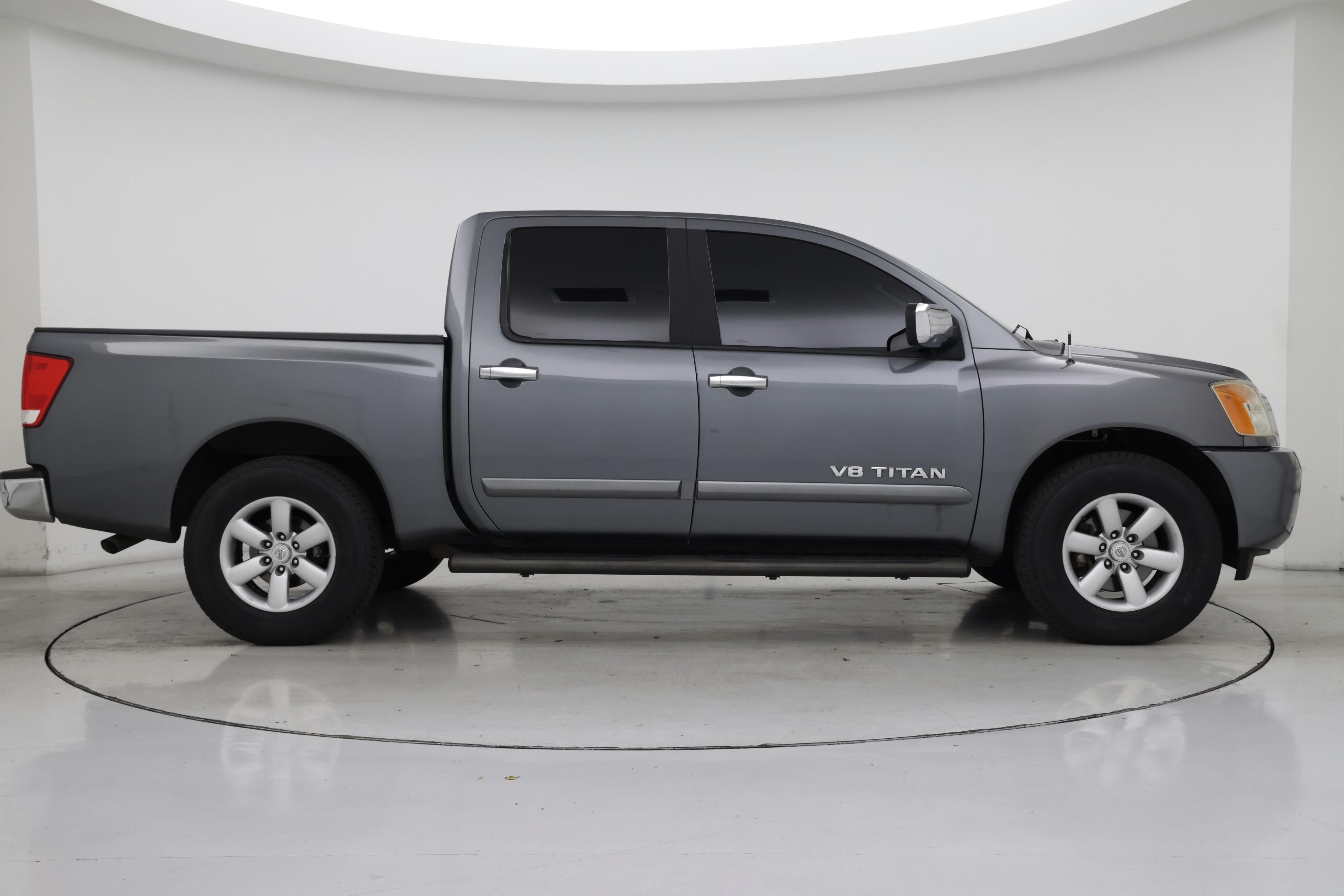Thumbnail: 2014 Nissan Titan - 7