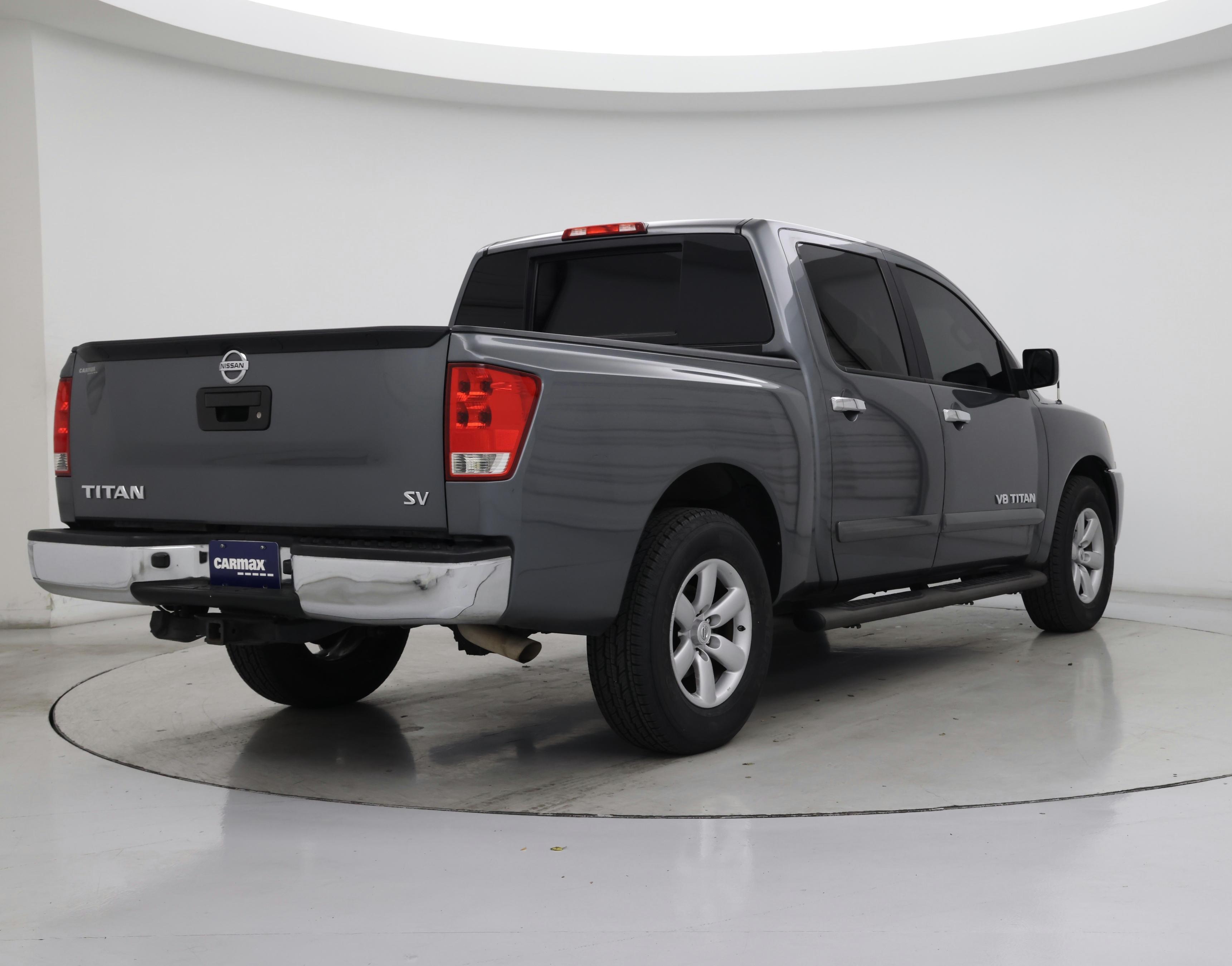 Thumbnail: 2014 Nissan Titan - 8