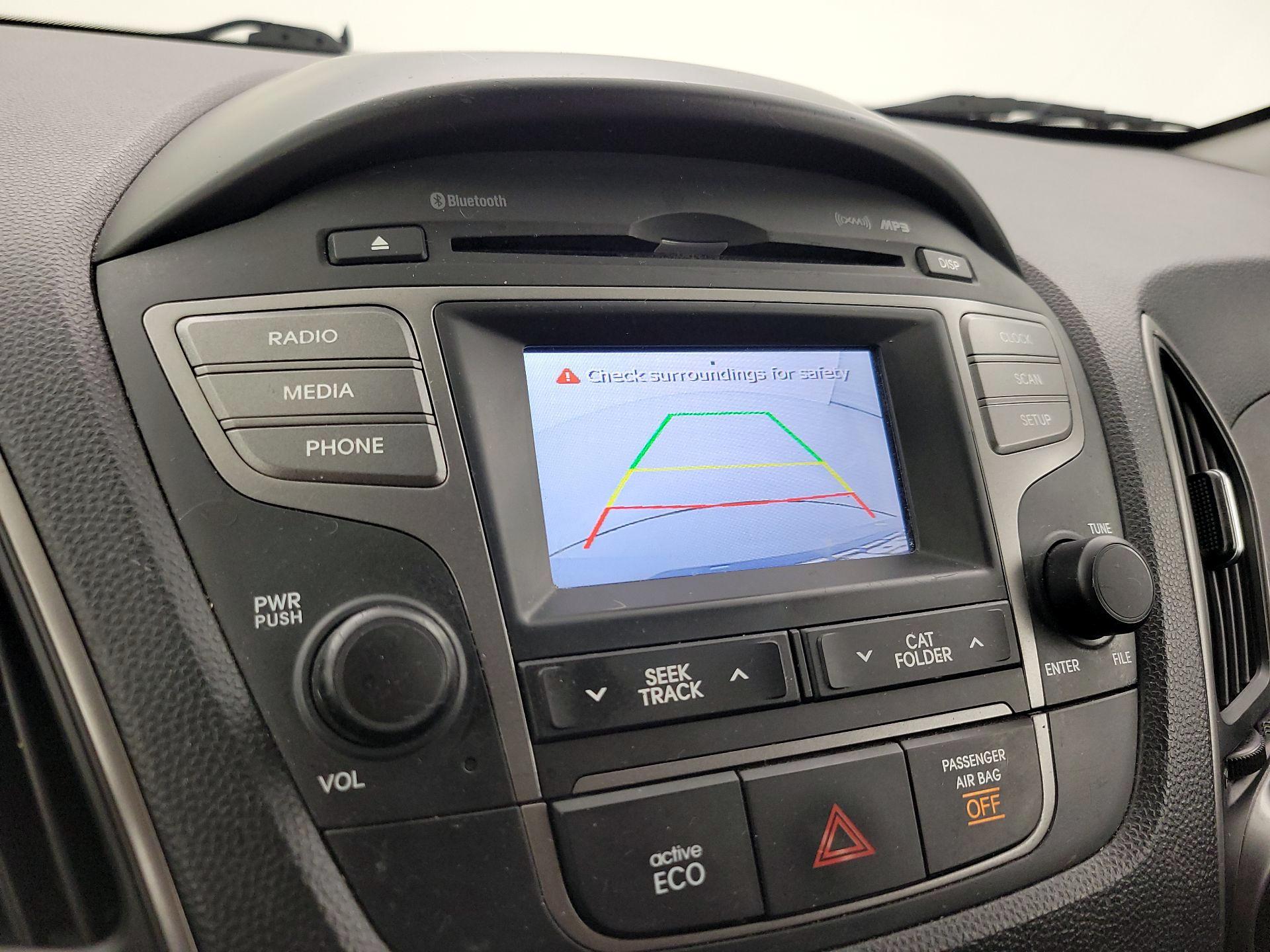 Thumbnail: 2015 Hyundai Tucson - 14