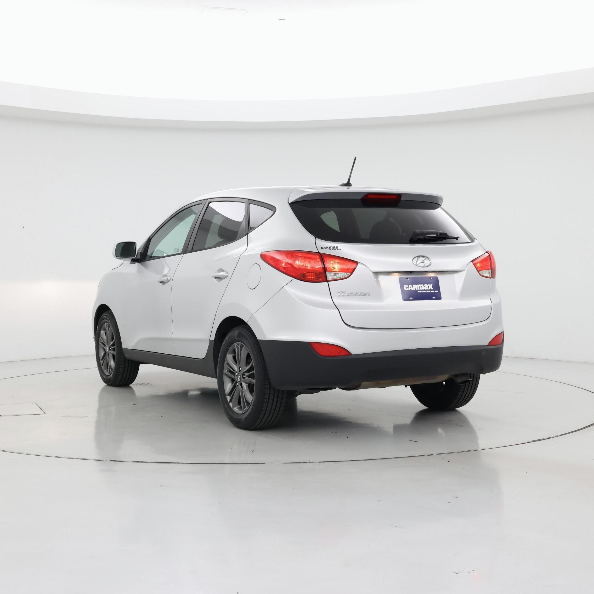 Thumbnail: 2015 Hyundai Tucson - 2