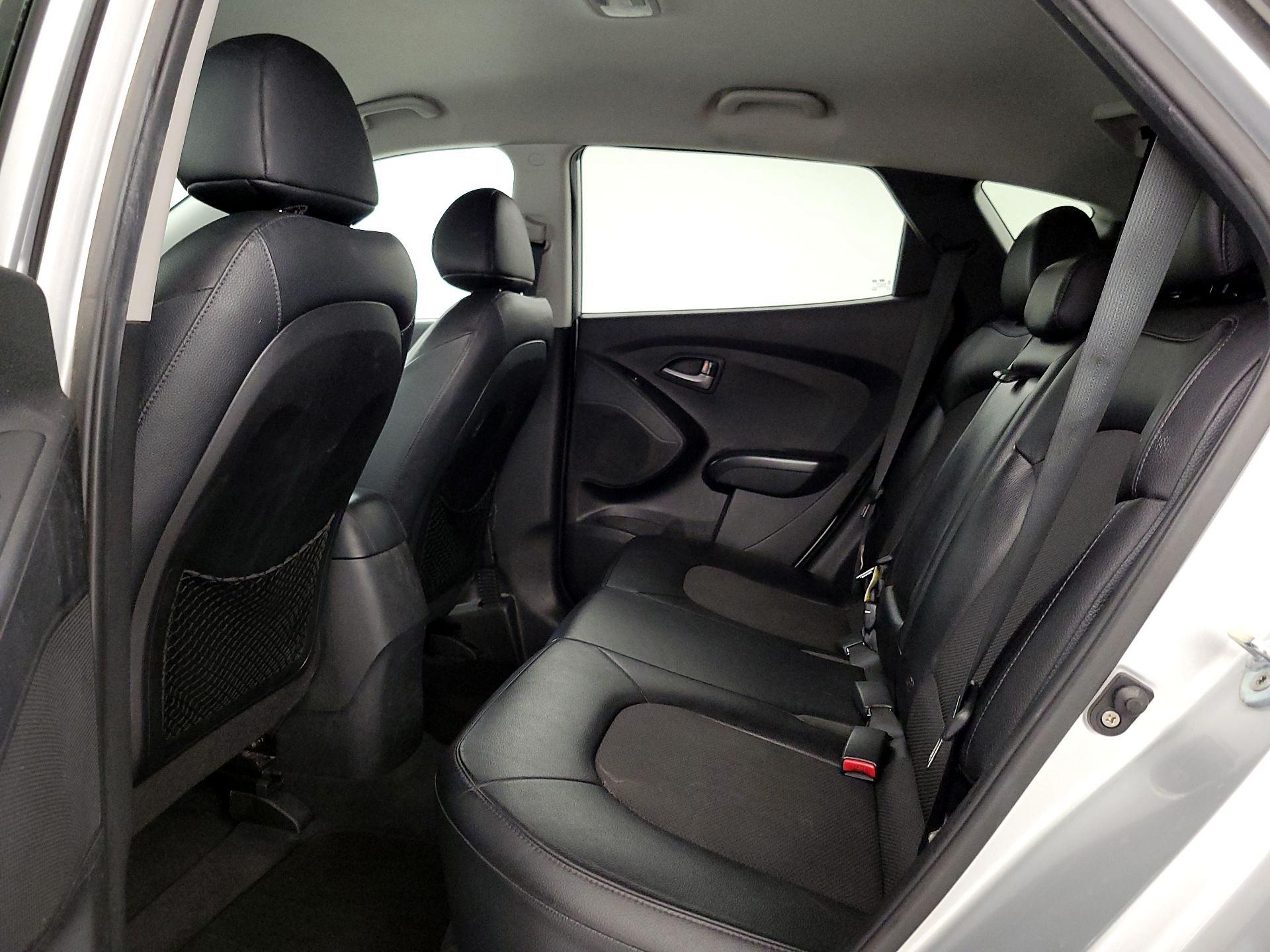 Thumbnail: 2015 Hyundai Tucson - 19