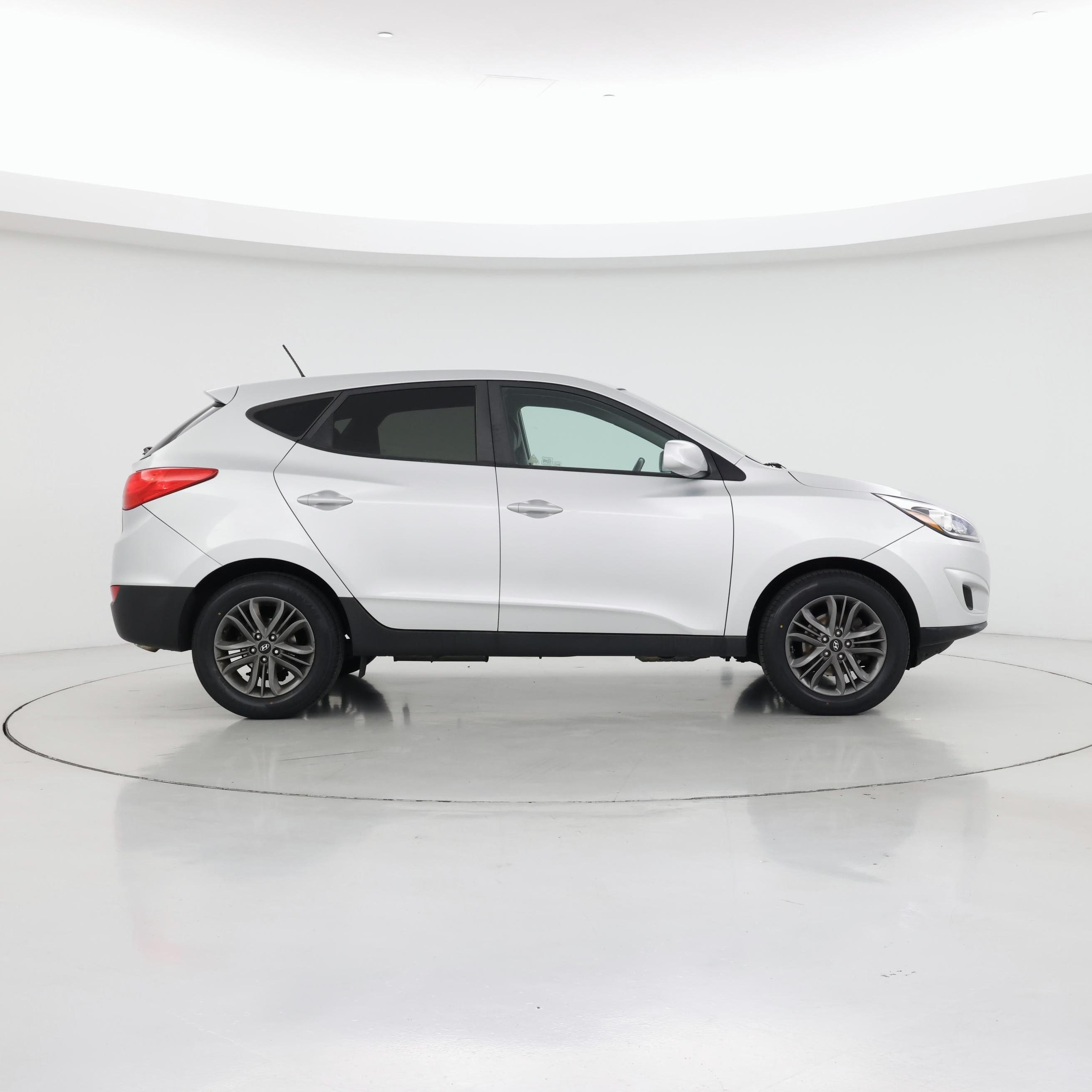 Thumbnail: 2015 Hyundai Tucson - 7