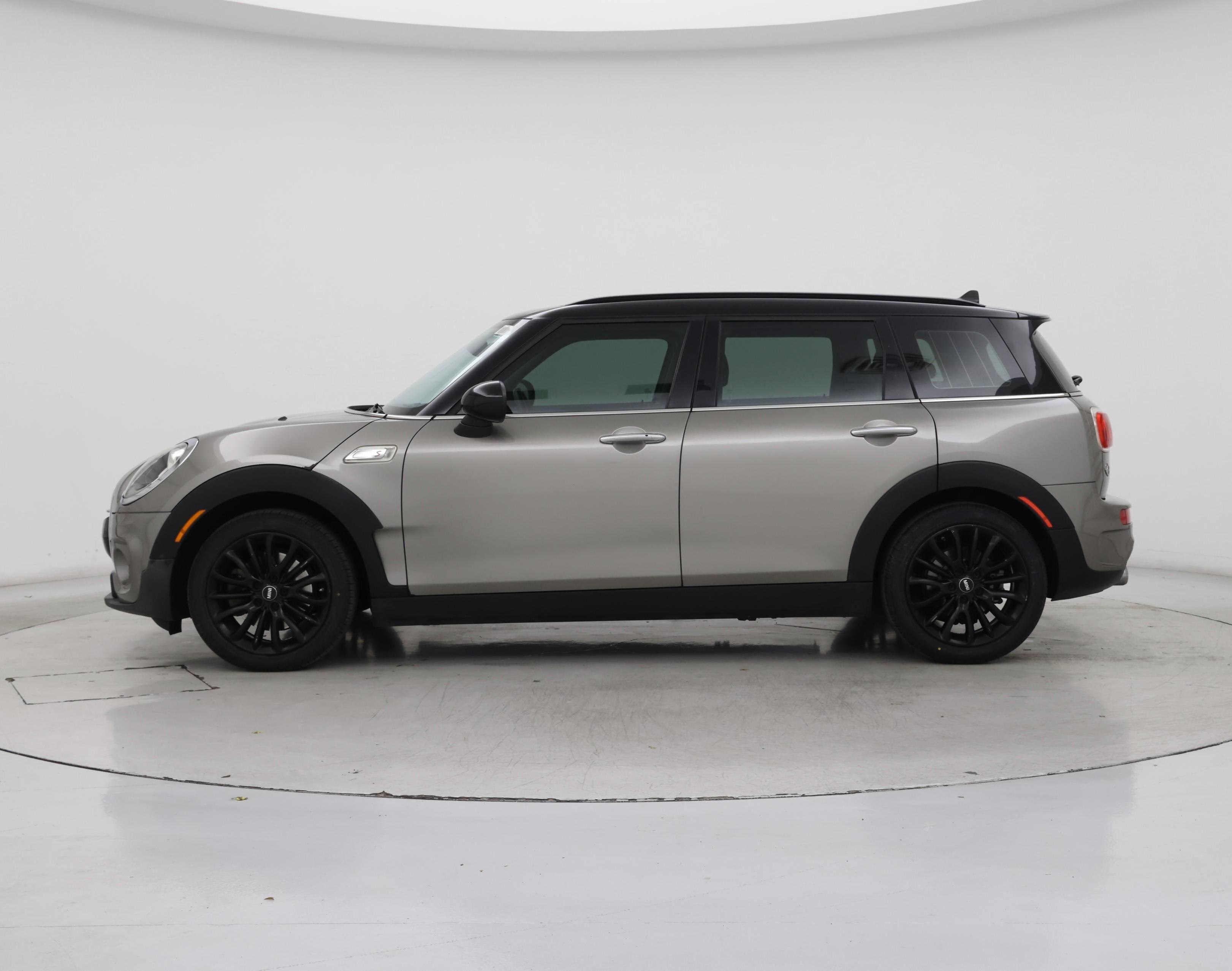 Thumbnail: 2016 MINI Cooper Clubman - 3