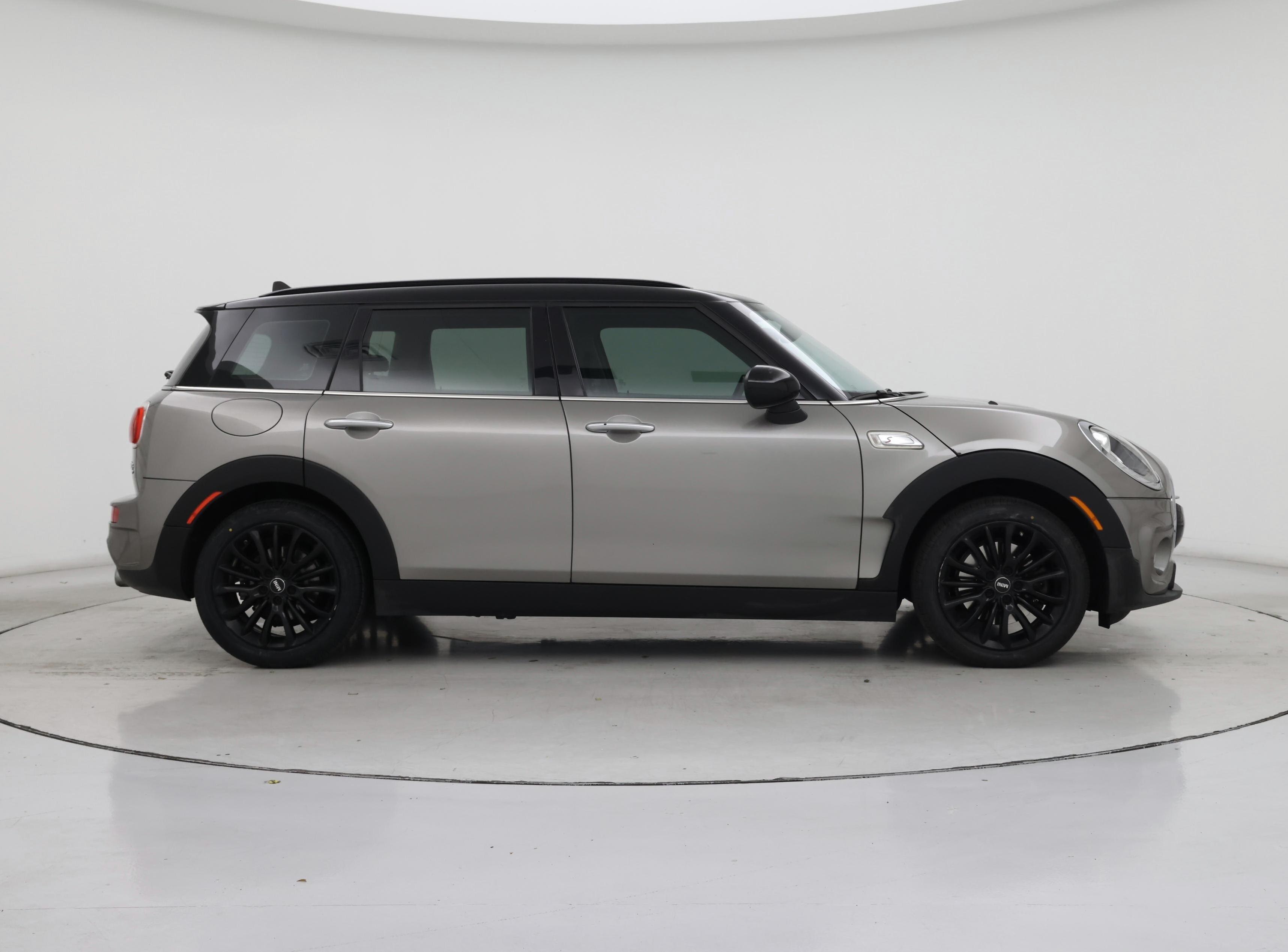 Thumbnail: 2016 MINI Cooper Clubman - 7