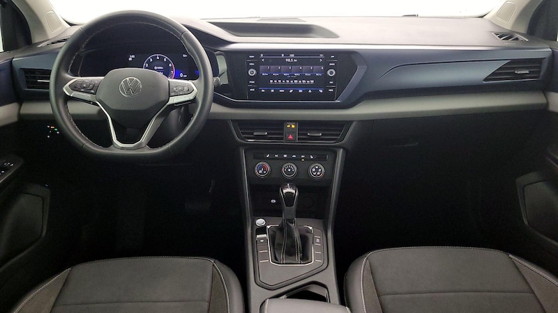 2022 Volkswagen Taos SE 9