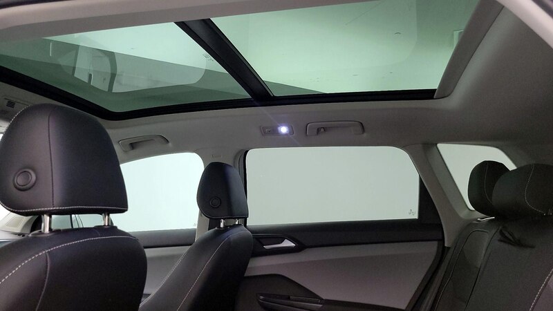 2022 Volkswagen Taos SE 23