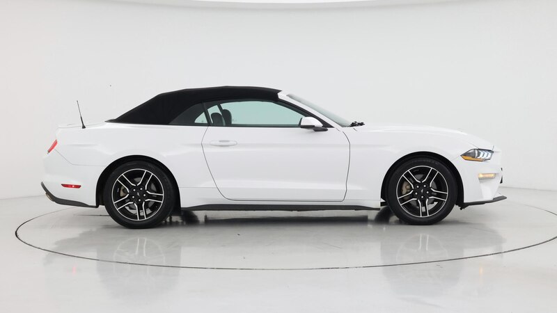 2020 Ford Mustang  7