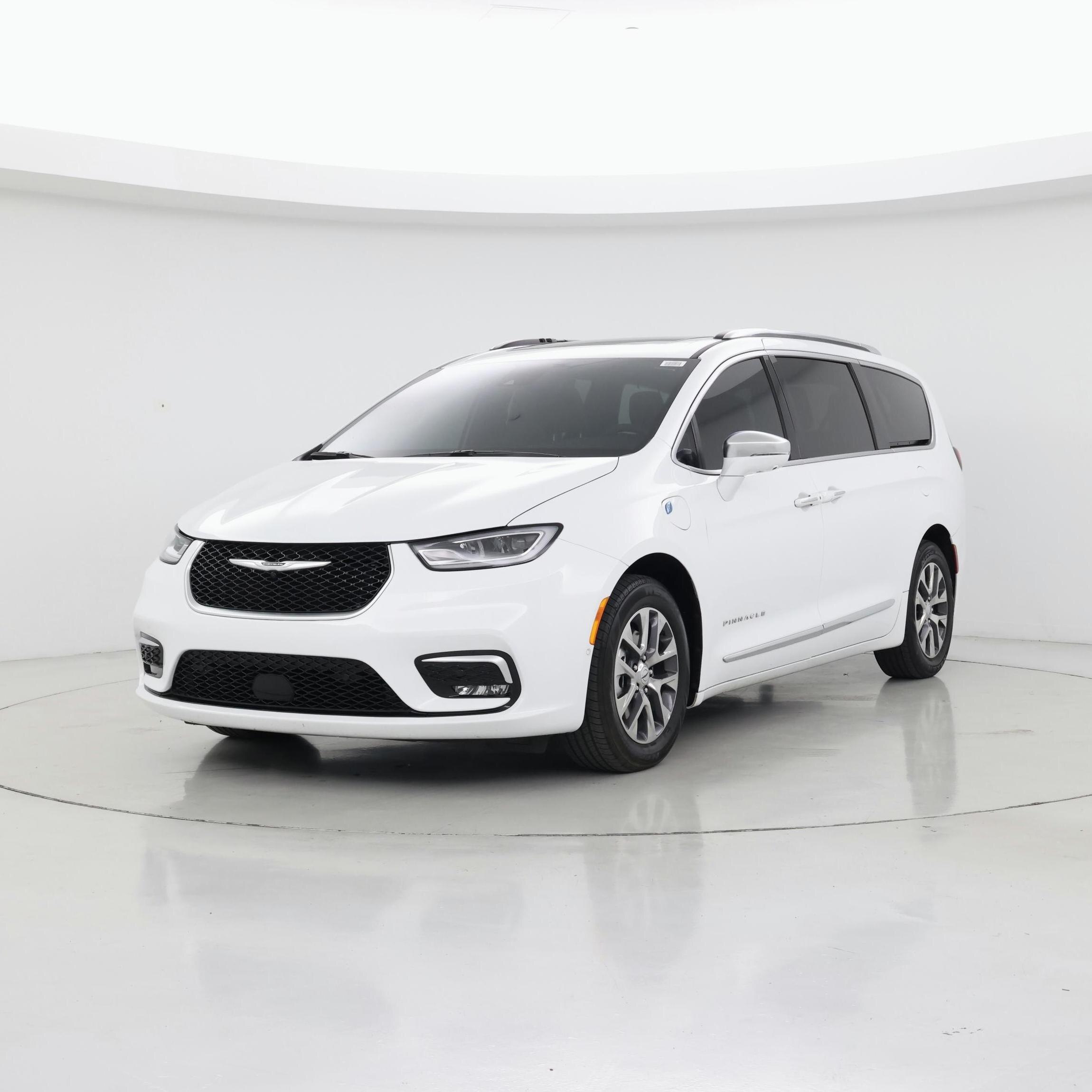 Thumbnail: 2022 Chrysler Pacifica - 4