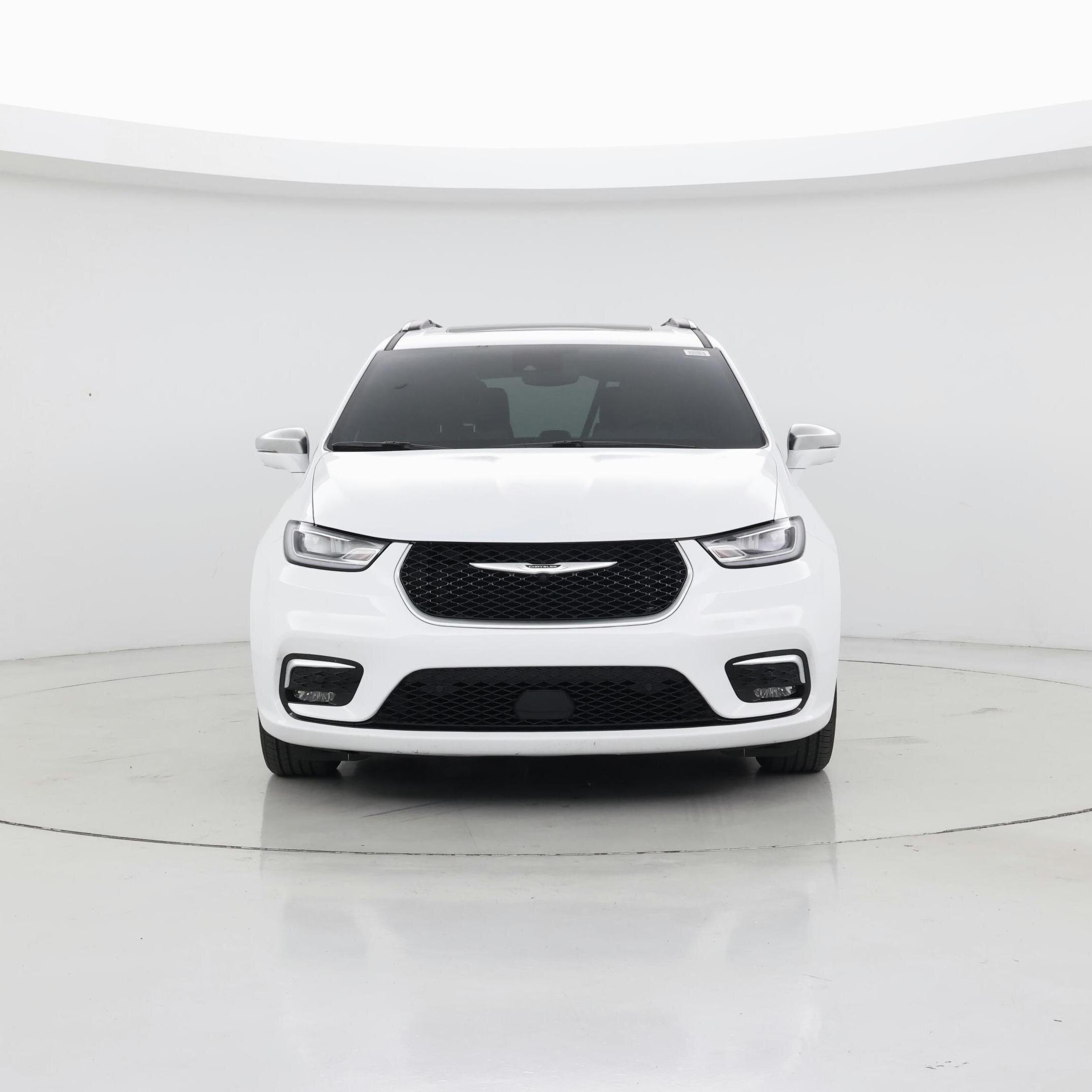 Thumbnail: 2022 Chrysler Pacifica - 5