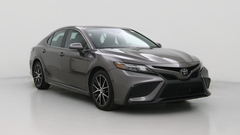 2022 Toyota Camry SE Hero Image