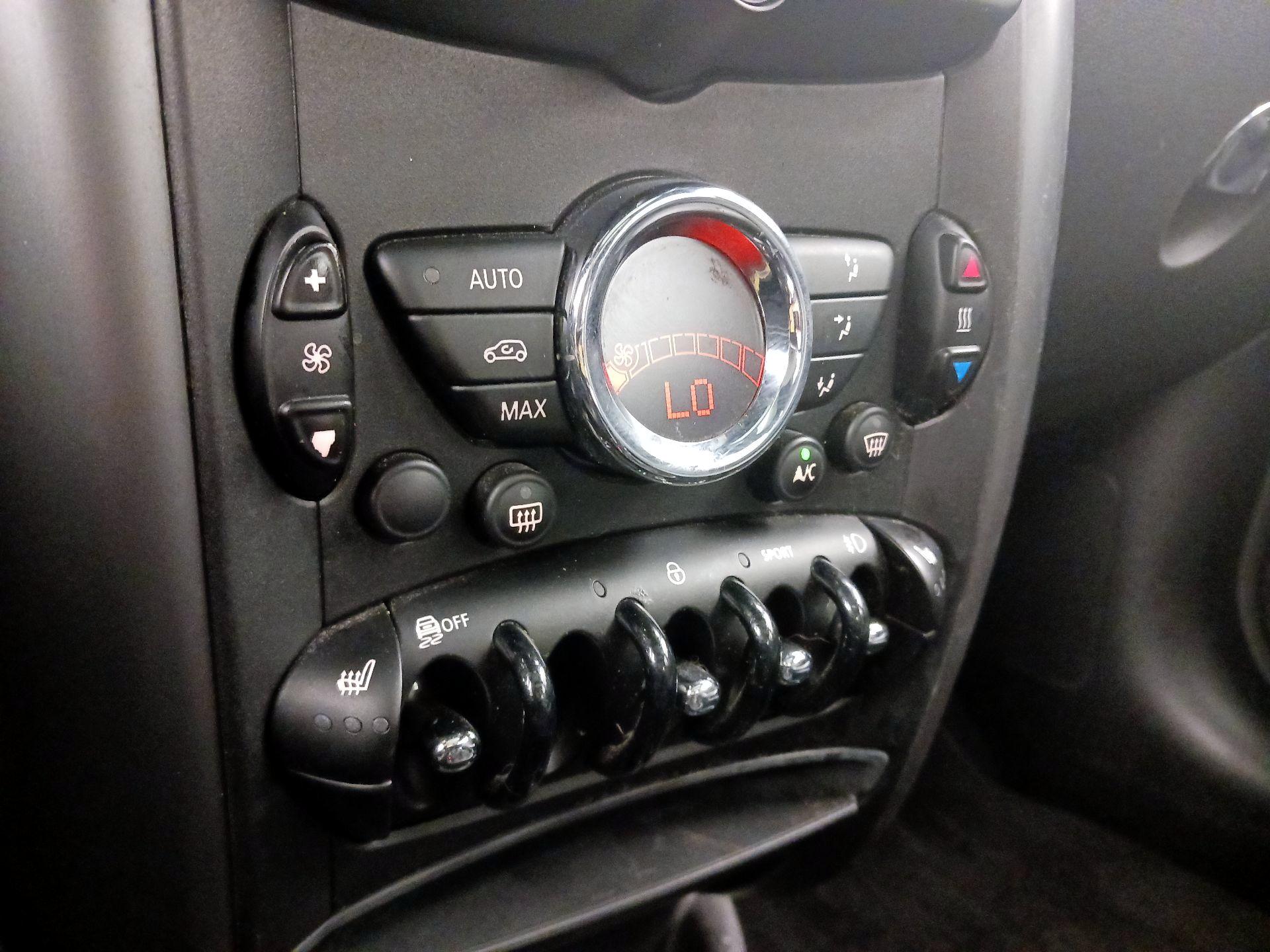 Thumbnail: 2016 MINI Cooper Countryman - 14