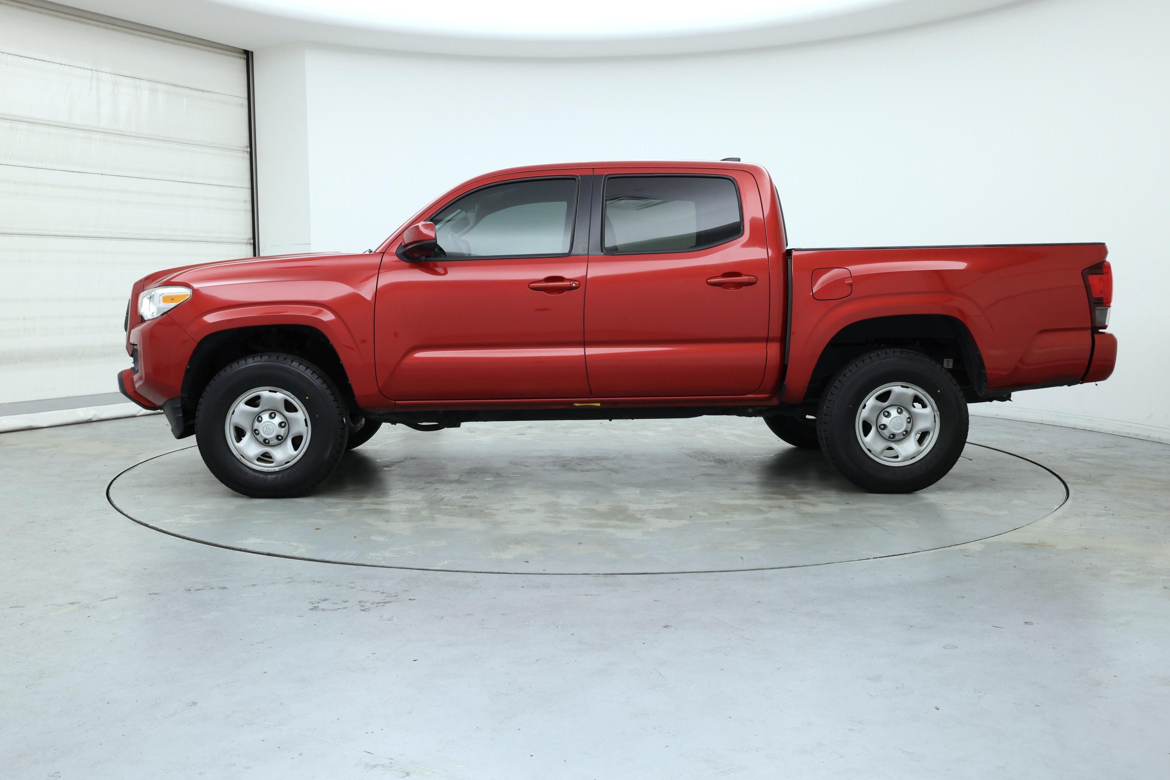 Thumbnail: 2021 Toyota Tacoma - 3