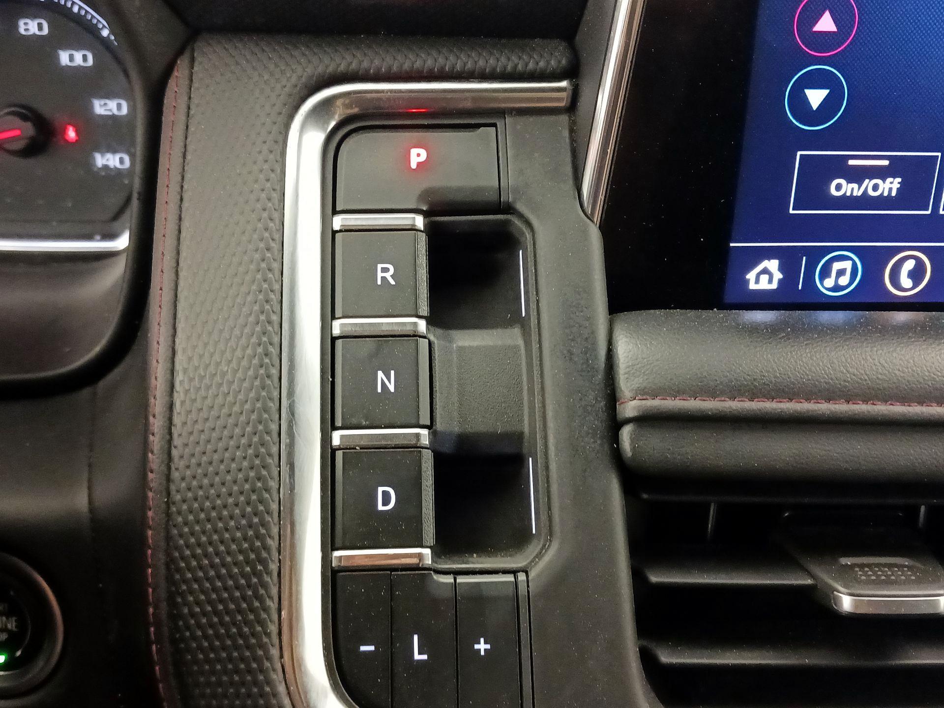 Thumbnail: 2021 Chevrolet Suburban - 17