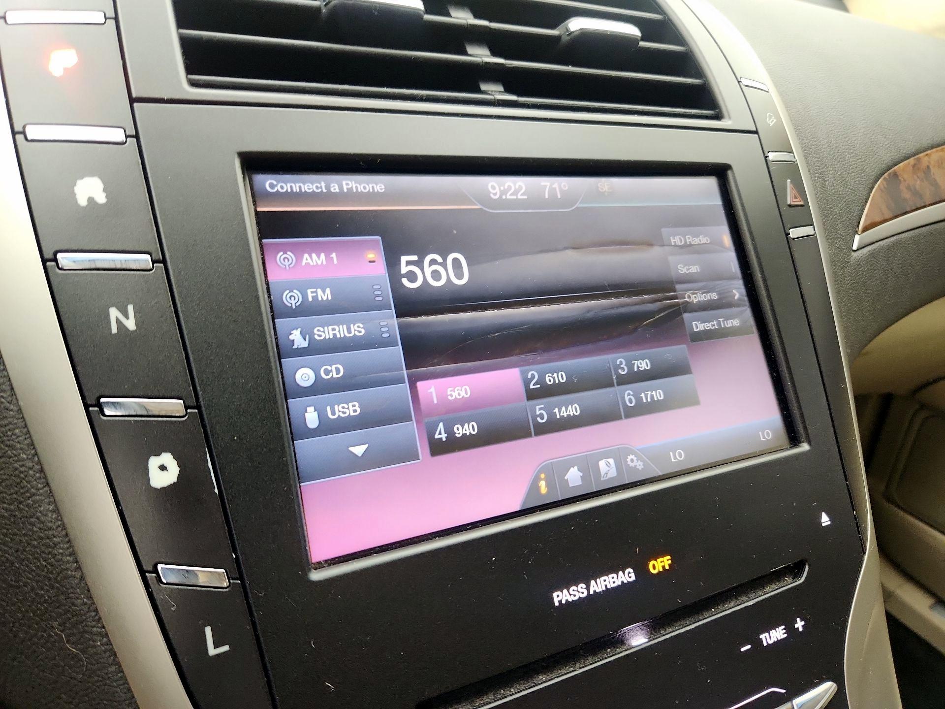 Thumbnail: 2015 Lincoln MKZ - 15