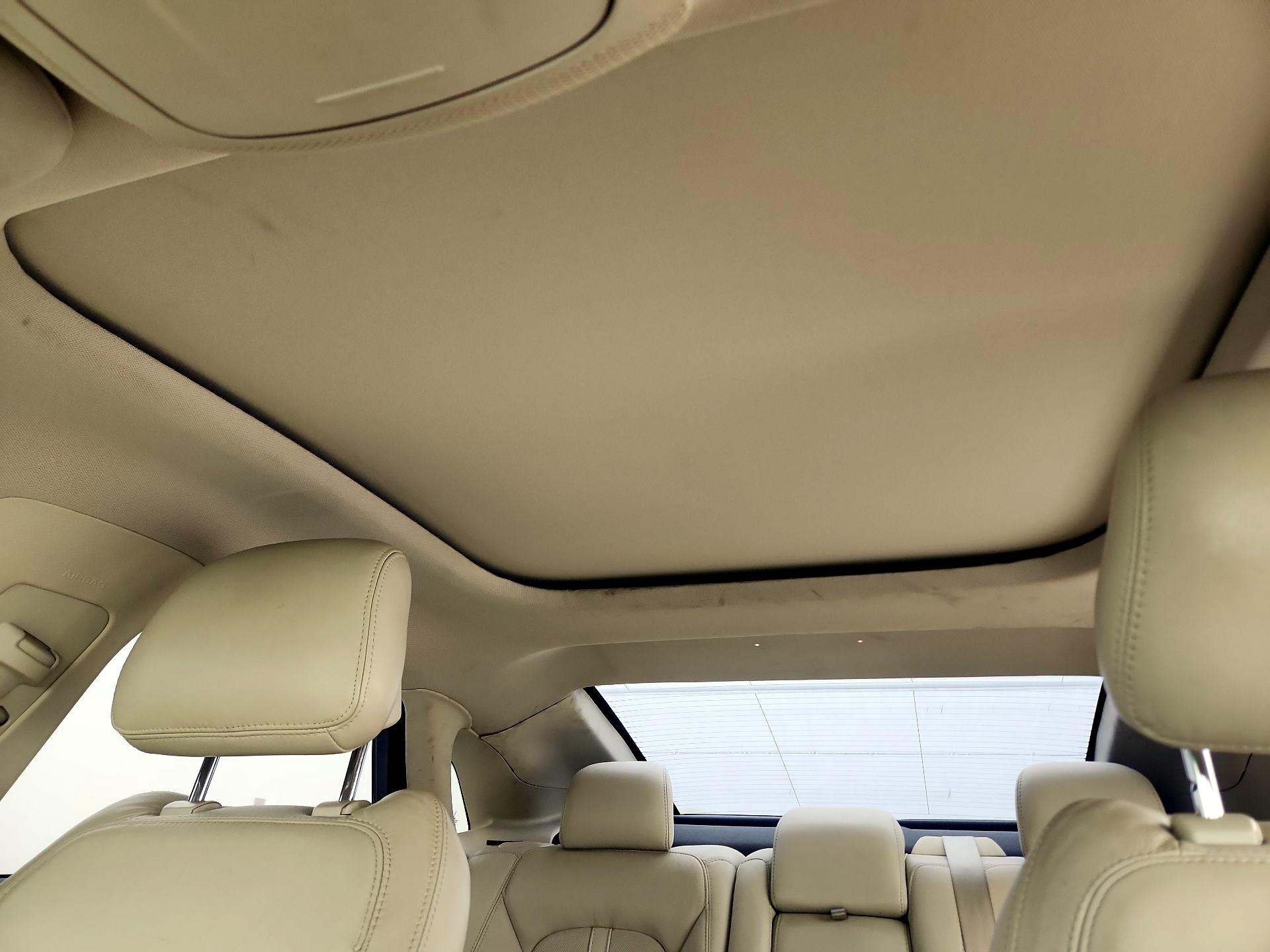 Thumbnail: 2015 Lincoln MKZ - 19