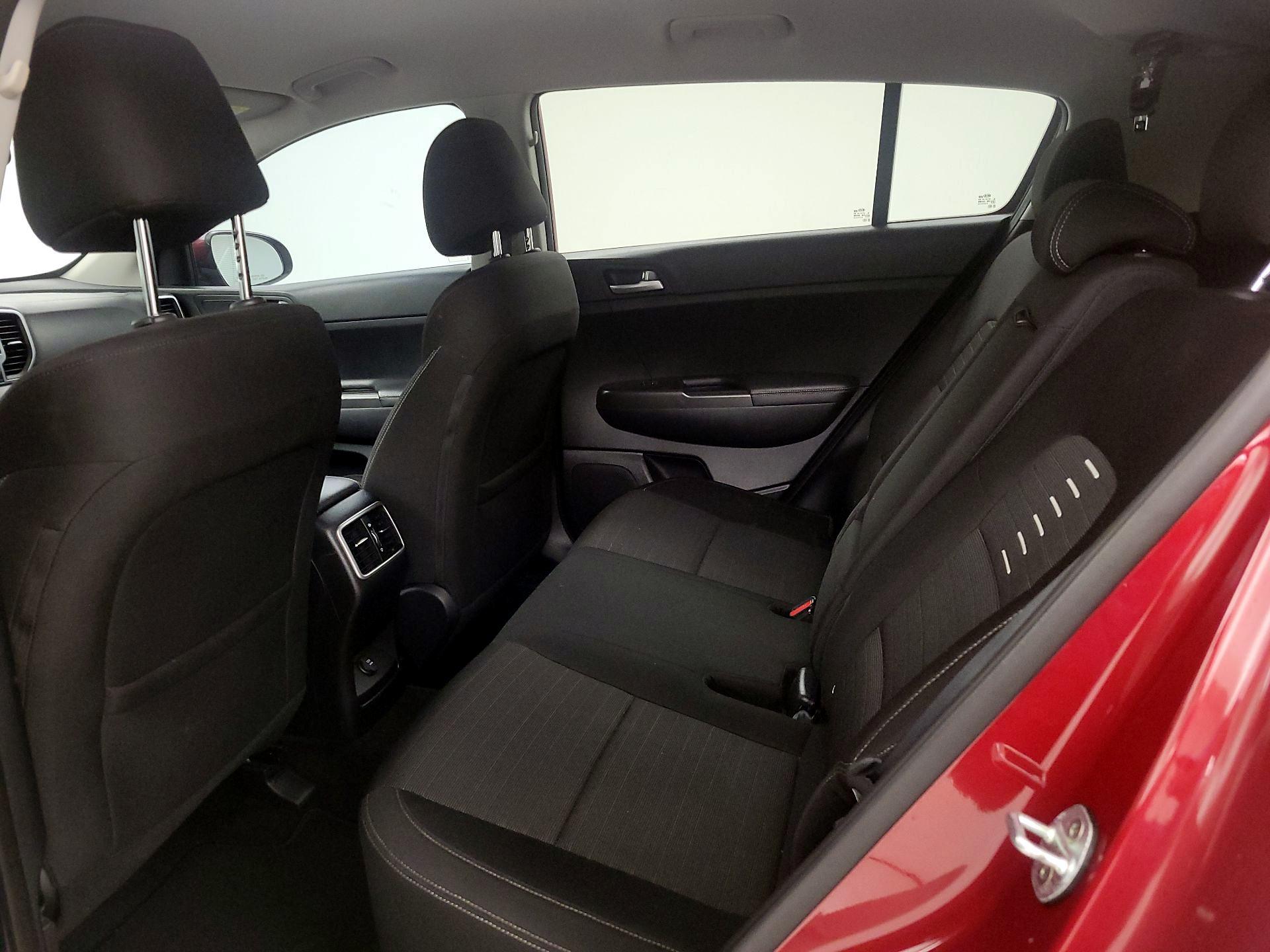 Thumbnail: 2017 Kia Sportage - 19