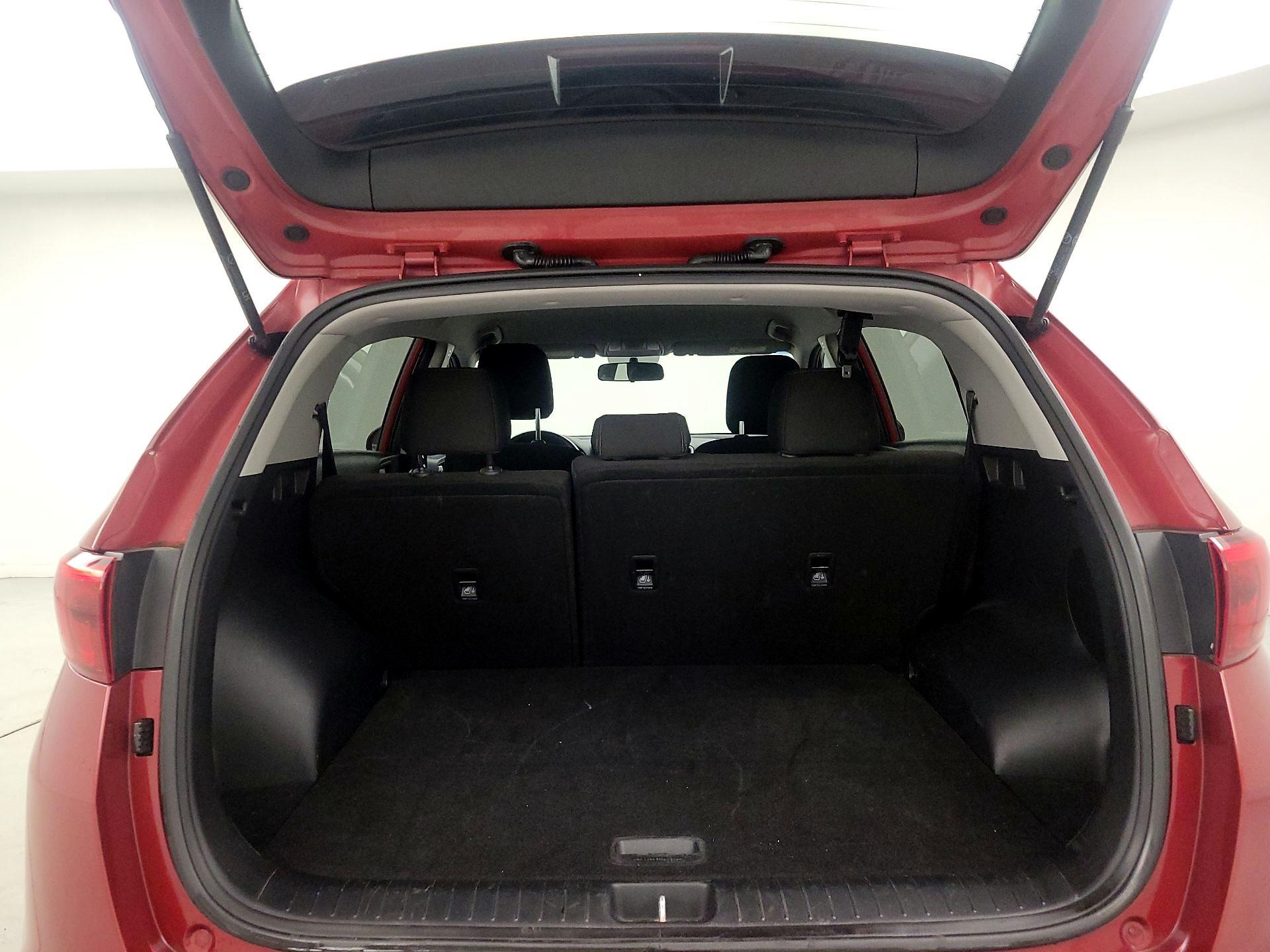 Thumbnail: 2017 Kia Sportage - 20