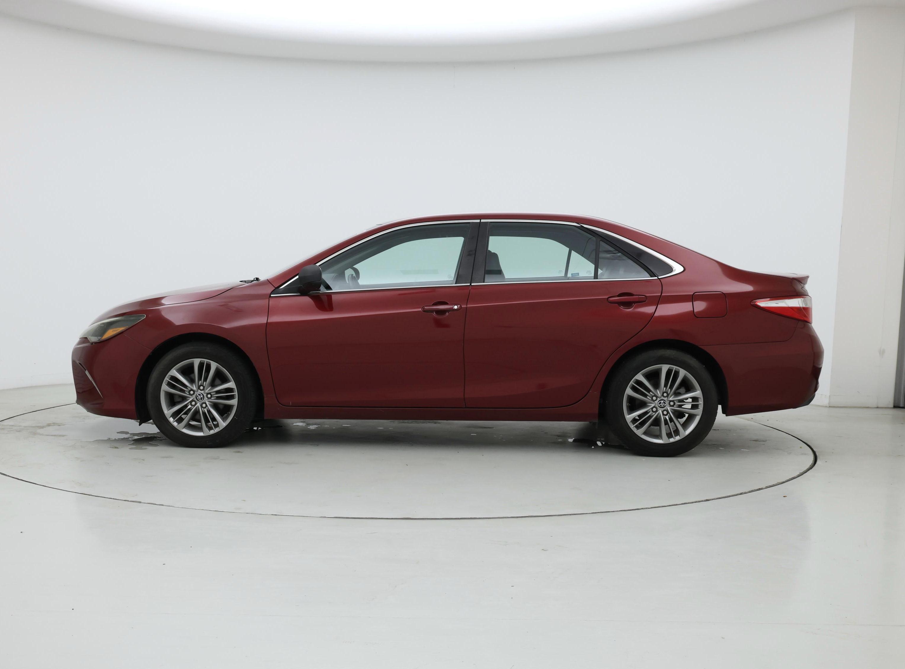 Thumbnail: 2016 Toyota Camry - 3