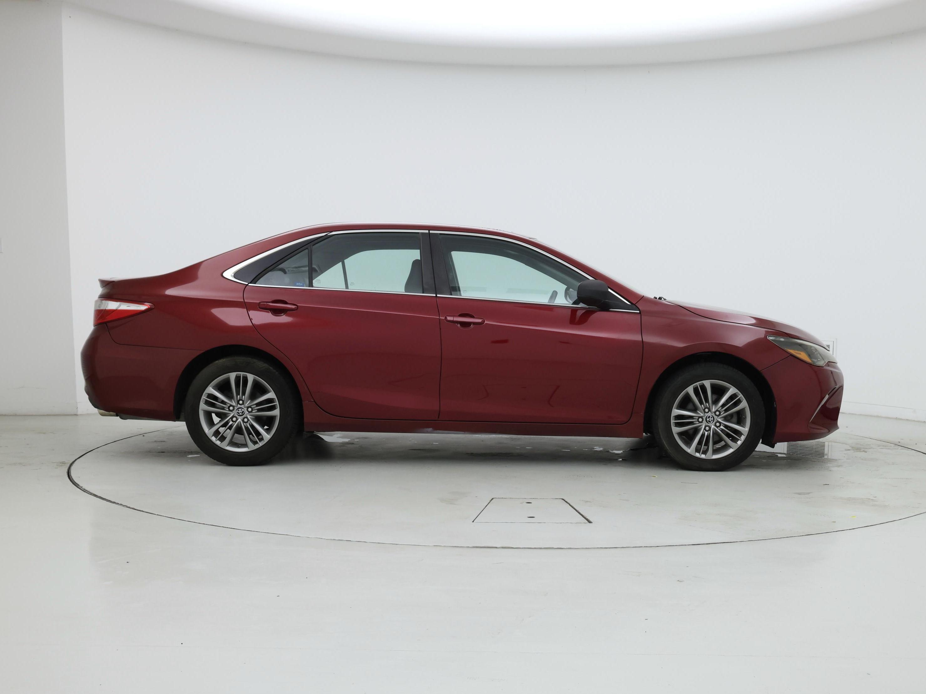 Thumbnail: 2016 Toyota Camry - 7