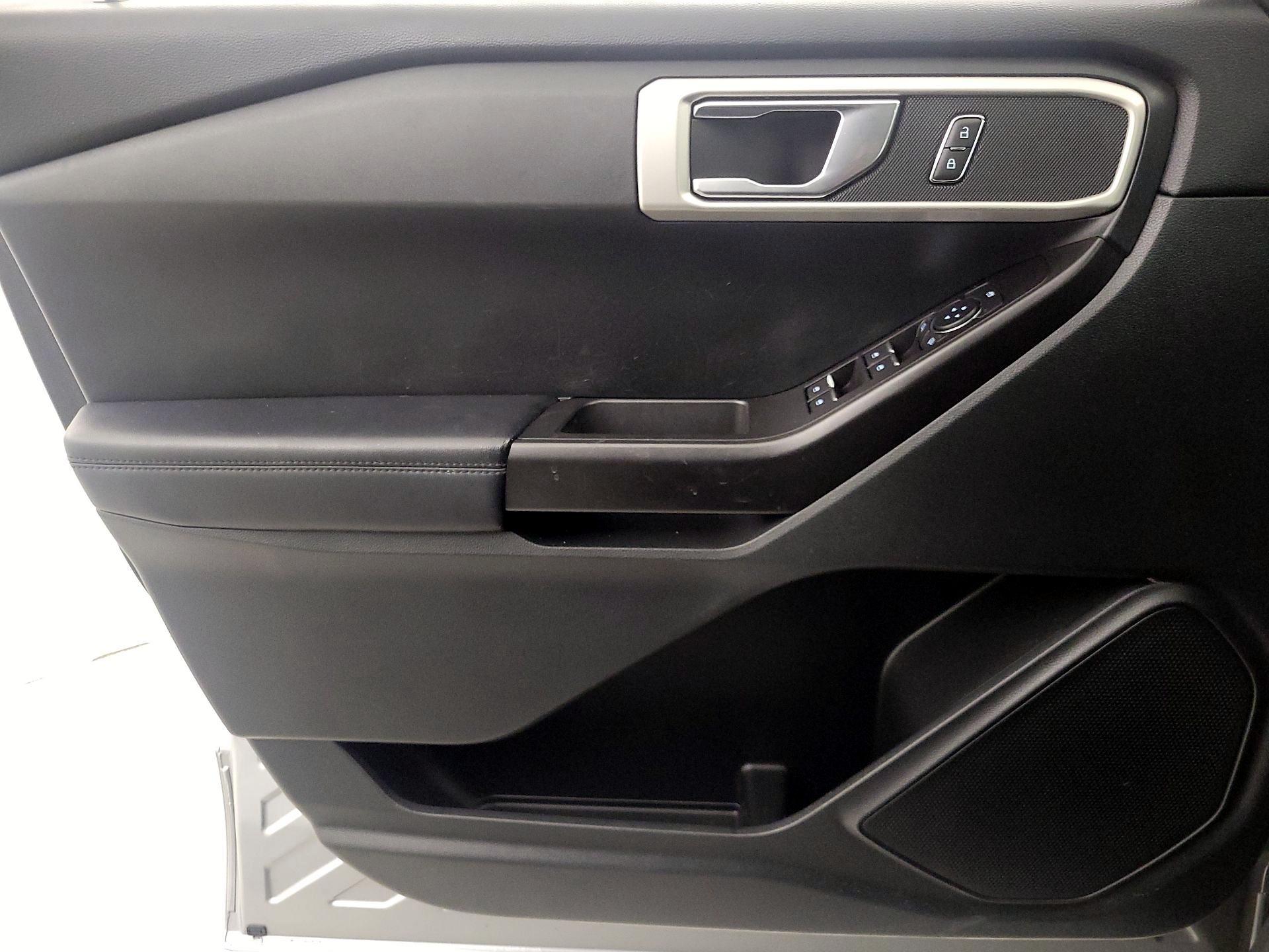 Thumbnail: 2022 Ford Explorer - 12