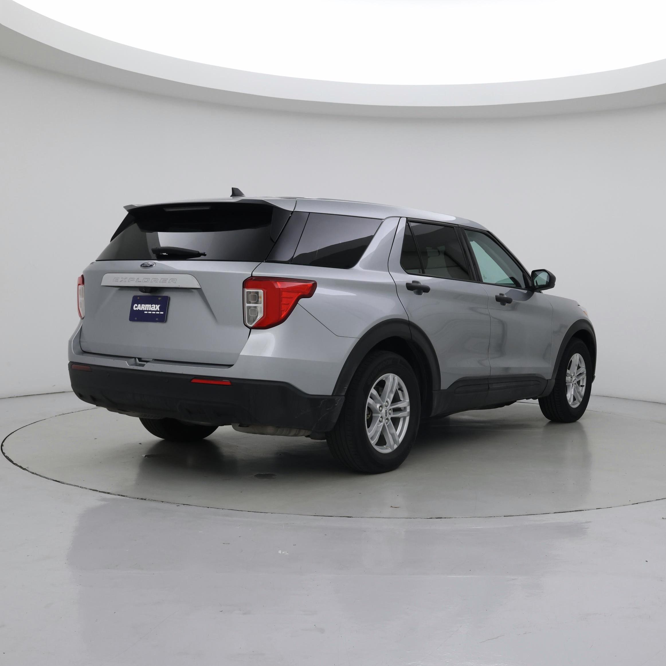 Thumbnail: 2022 Ford Explorer - 8