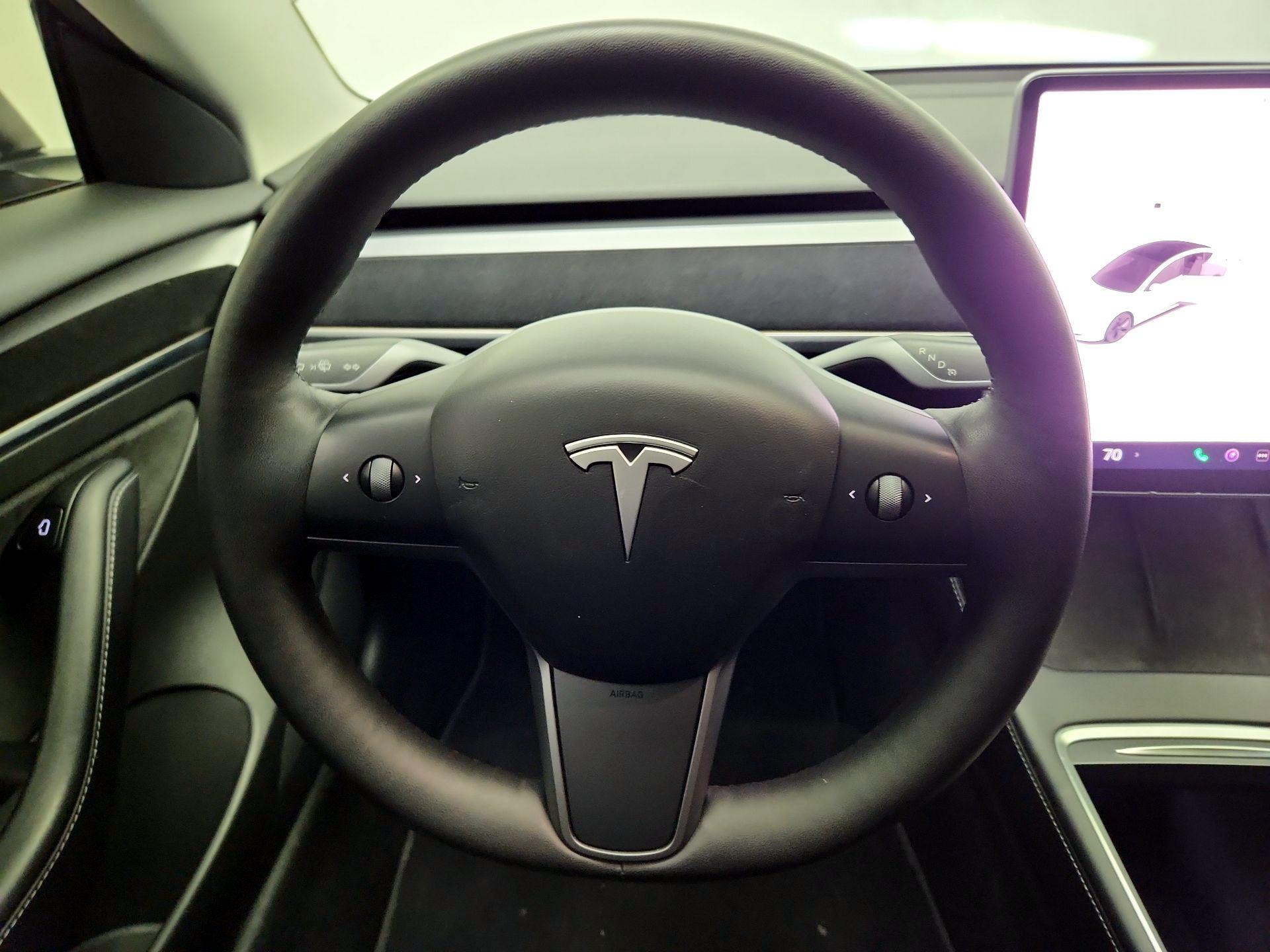 Thumbnail: 2022 Tesla Model 3 - 10