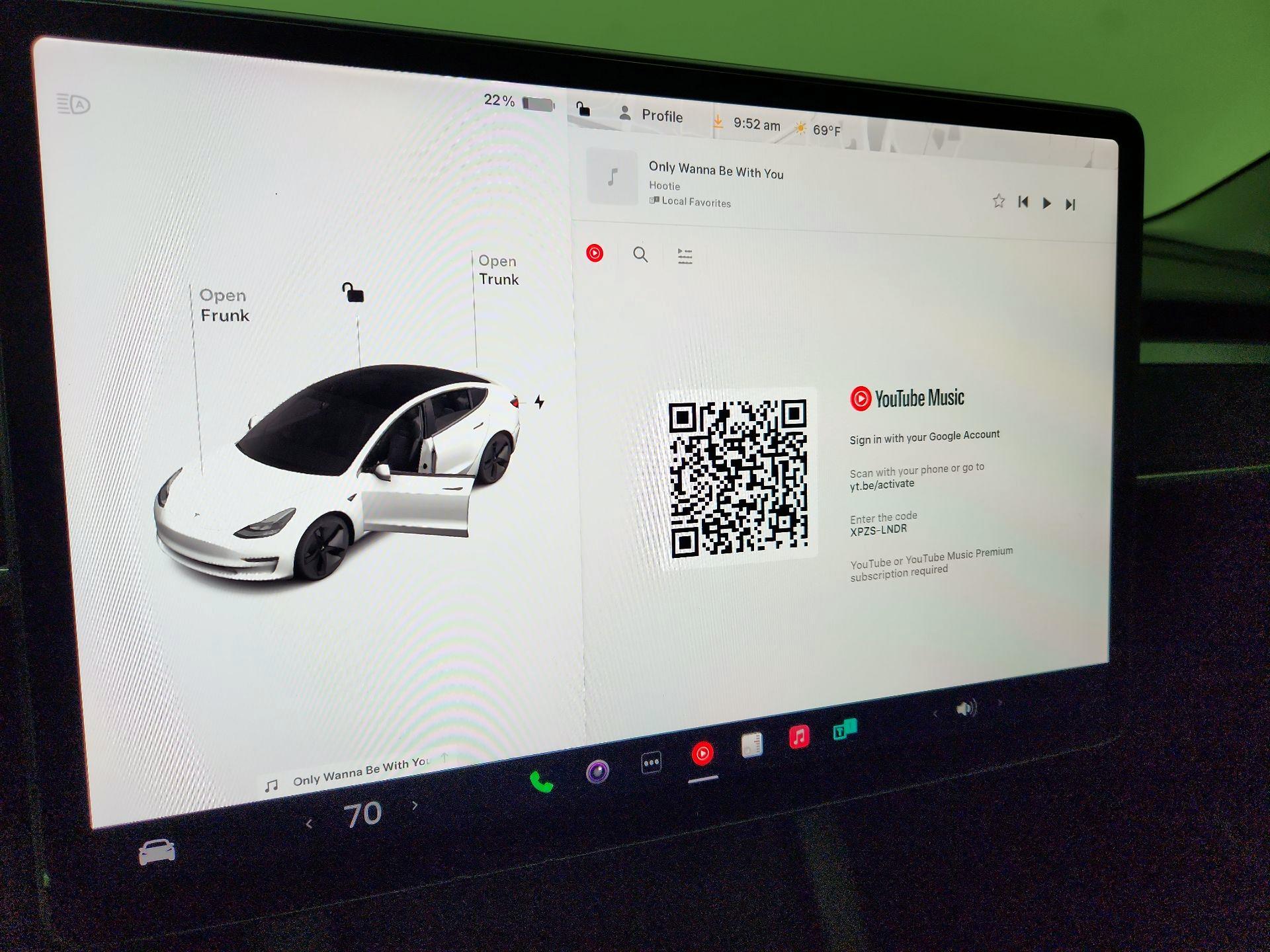 Thumbnail: 2022 Tesla Model 3 - 16