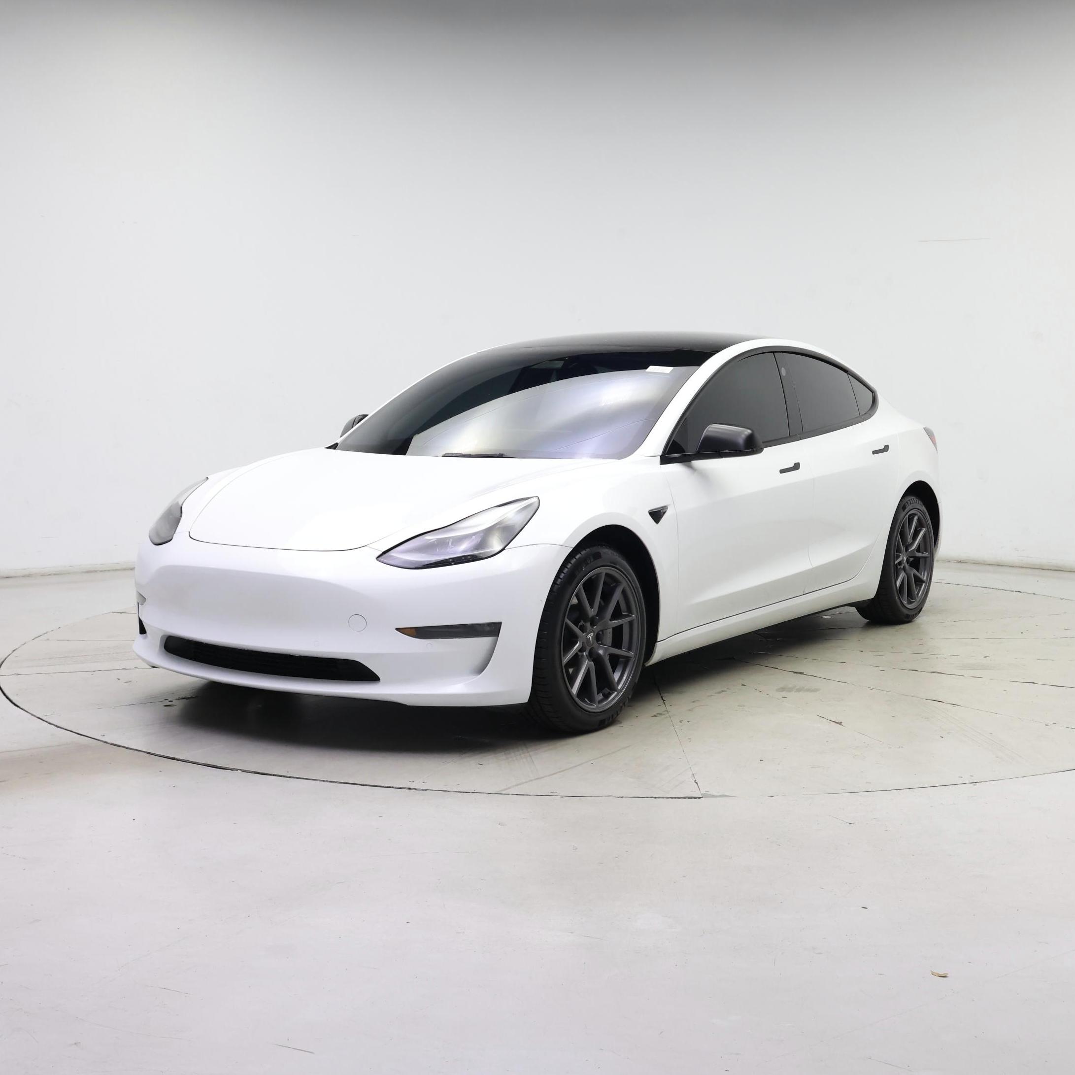 Thumbnail: 2022 Tesla Model 3 - 4