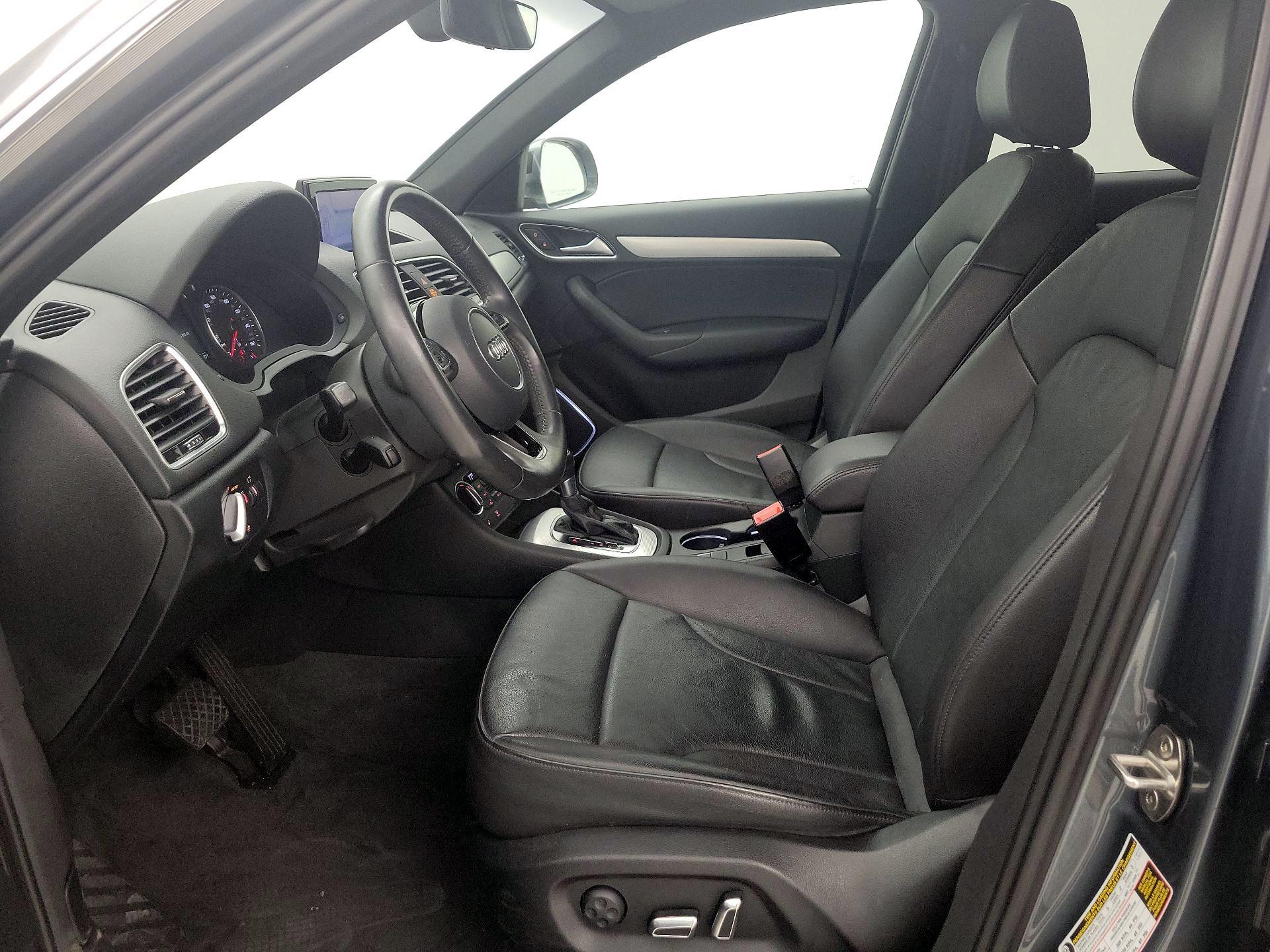 Thumbnail: 2016 Audi Q3 - 11