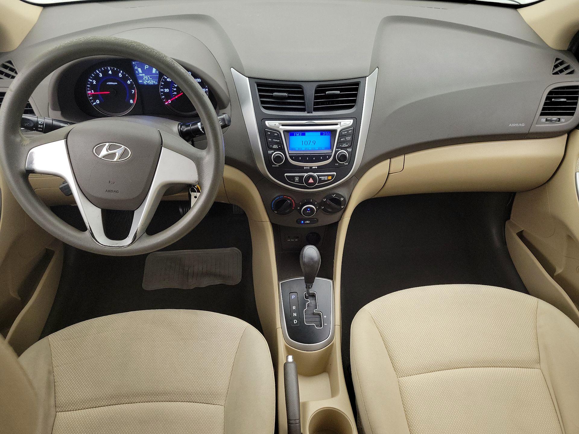 Thumbnail: 2013 Hyundai Accent - 9